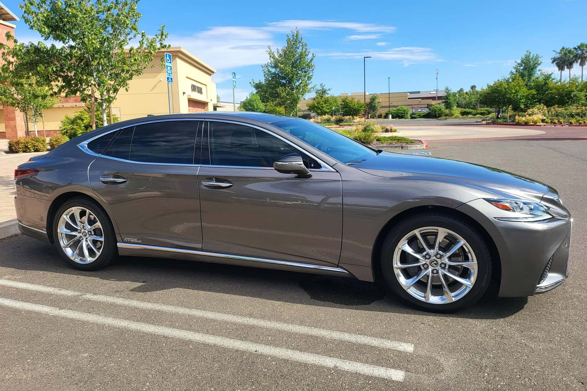 Lexus LS classic car