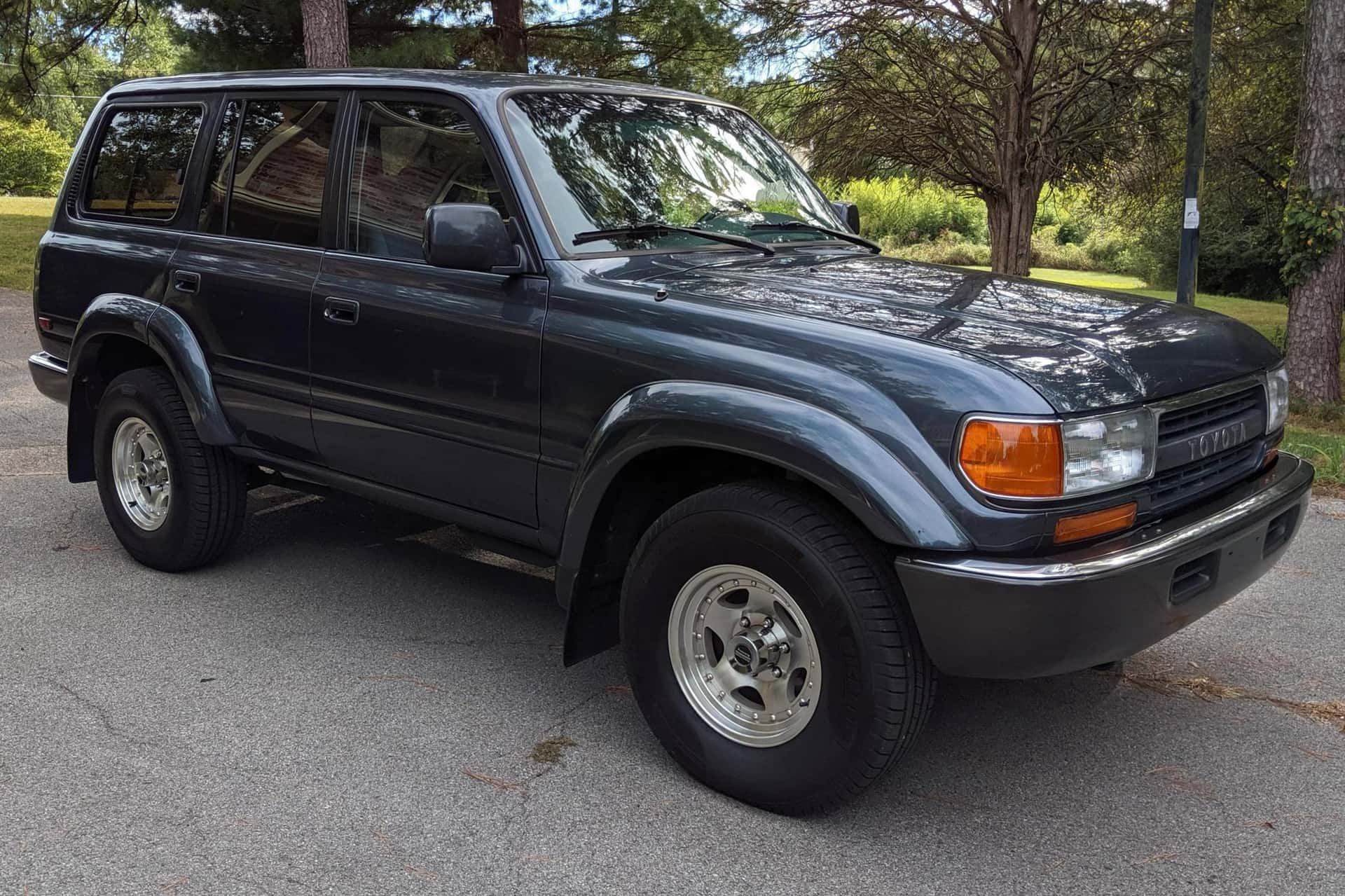 1994 Toyota Land Cruiser sold for $13,500