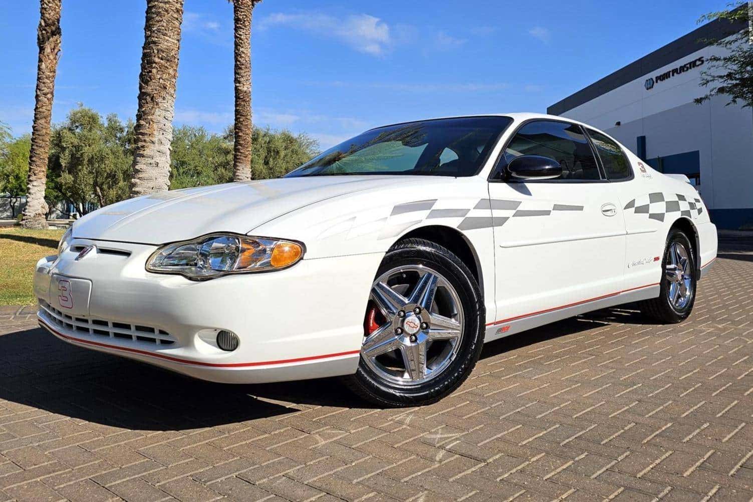 2000 Chevrolet Monte Carlo sold for $6,600