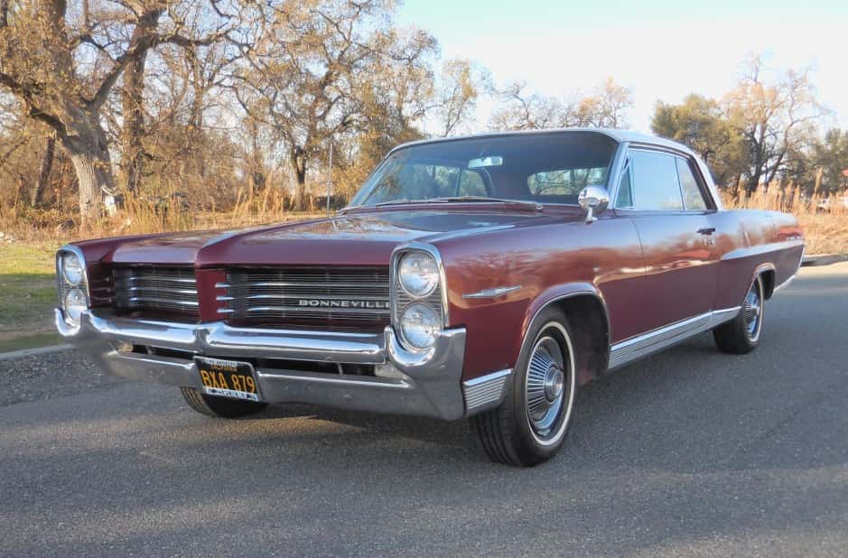 Pontiac Bonneville classic car