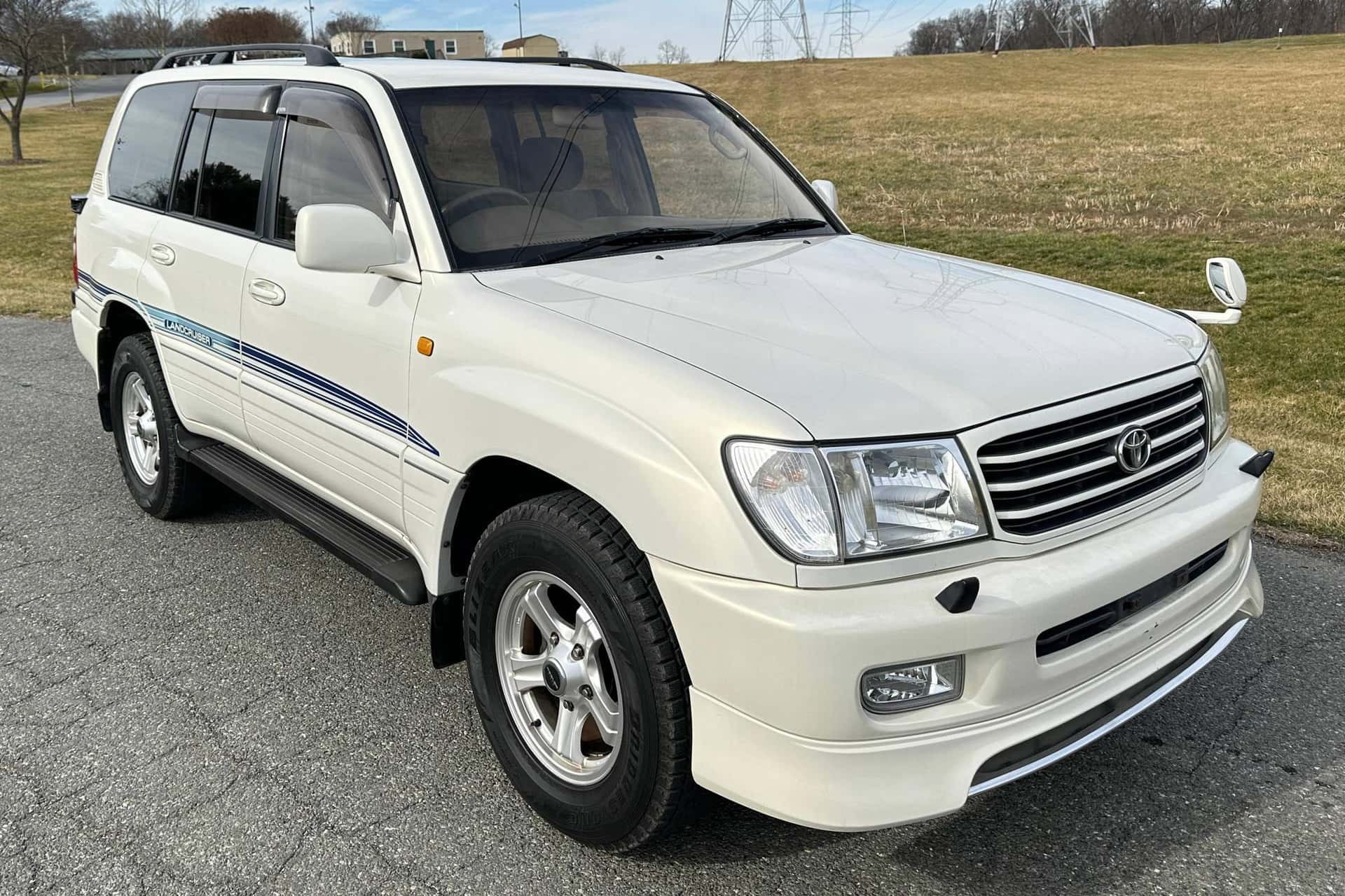 Toyota Land Cruiser 100 Series classic car