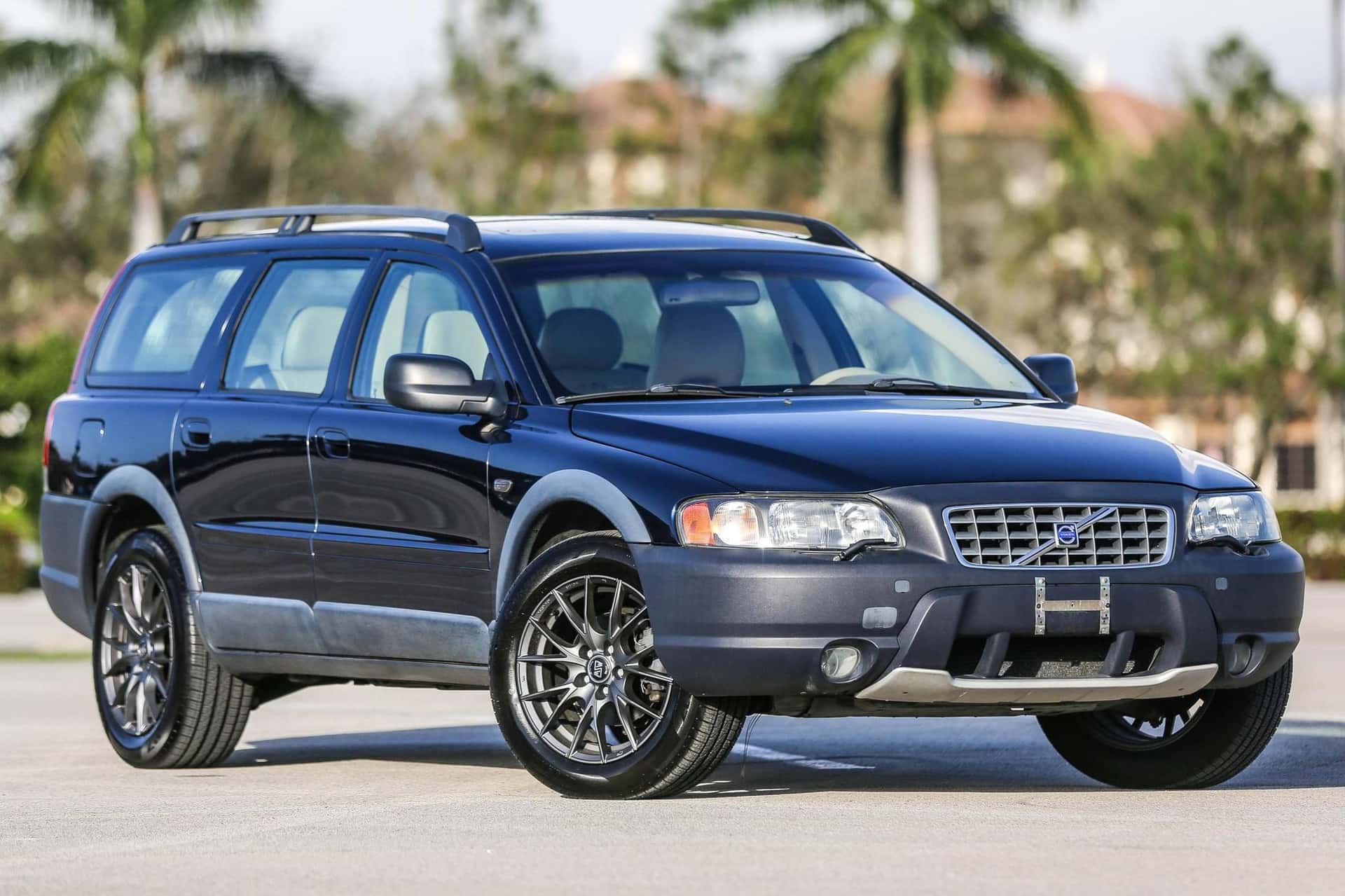 2001 Volvo XC70 sold for $9,100