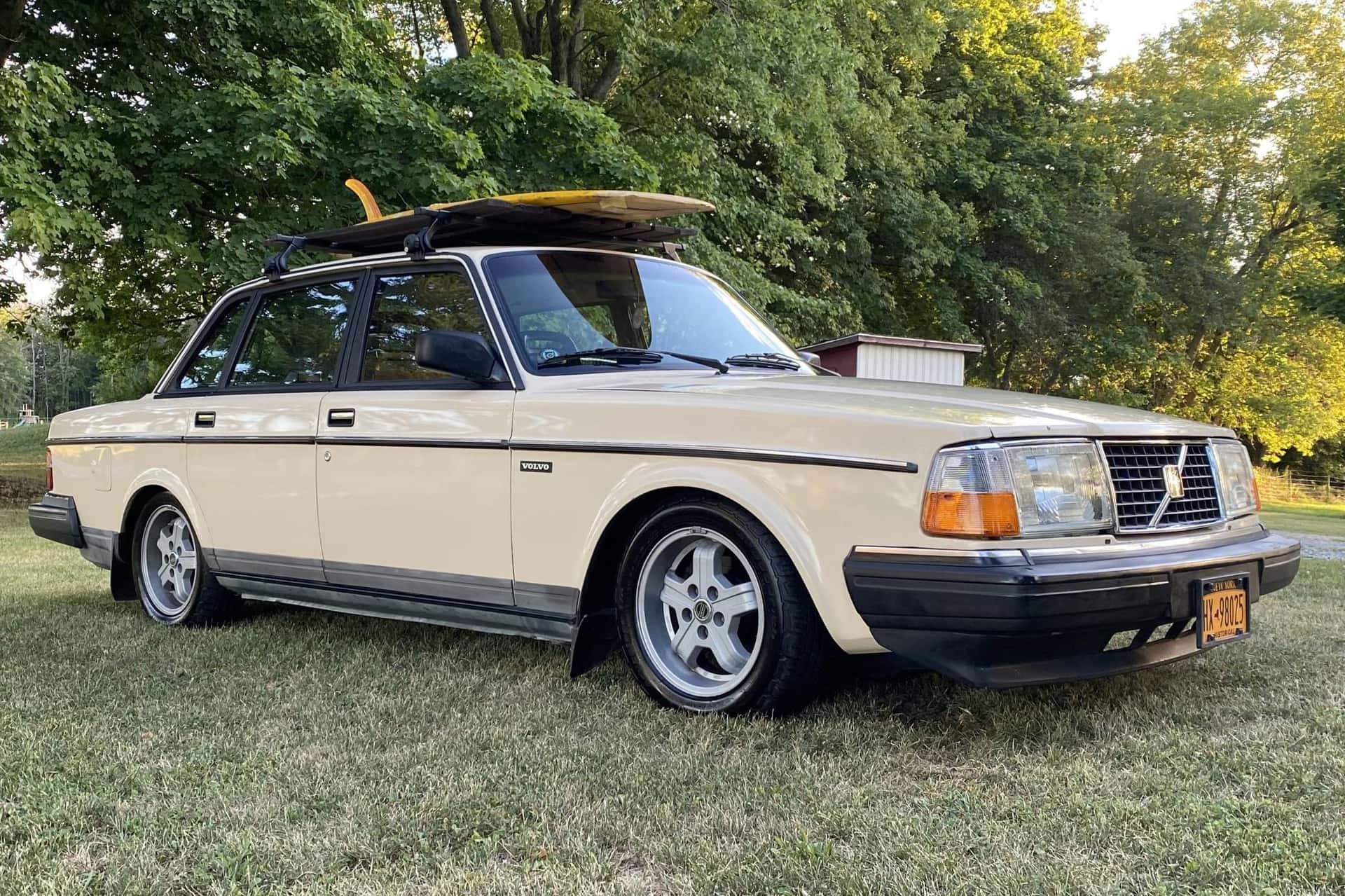 Volvo 240 Series