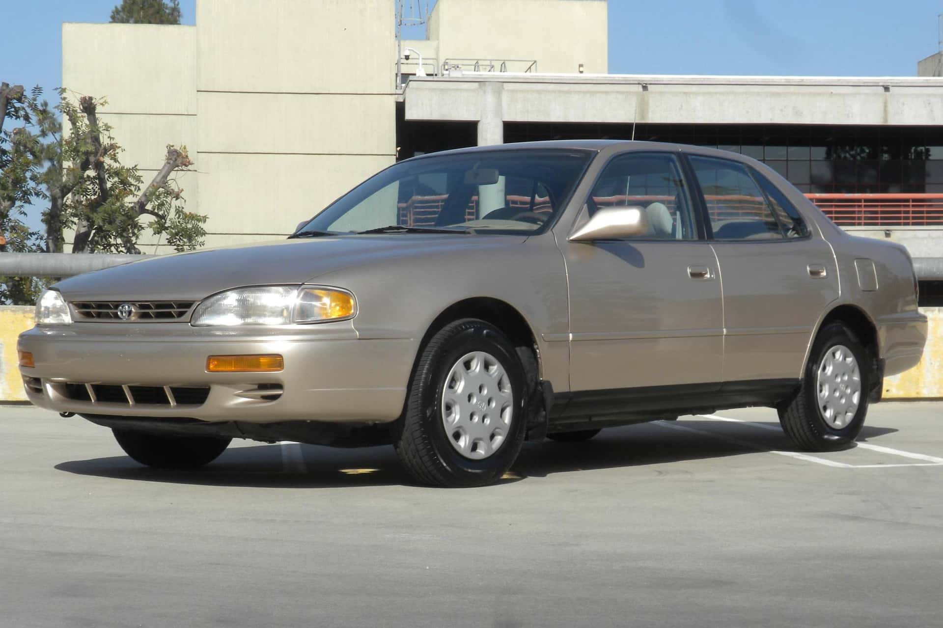 1996 Toyota Camry sold for $9,600