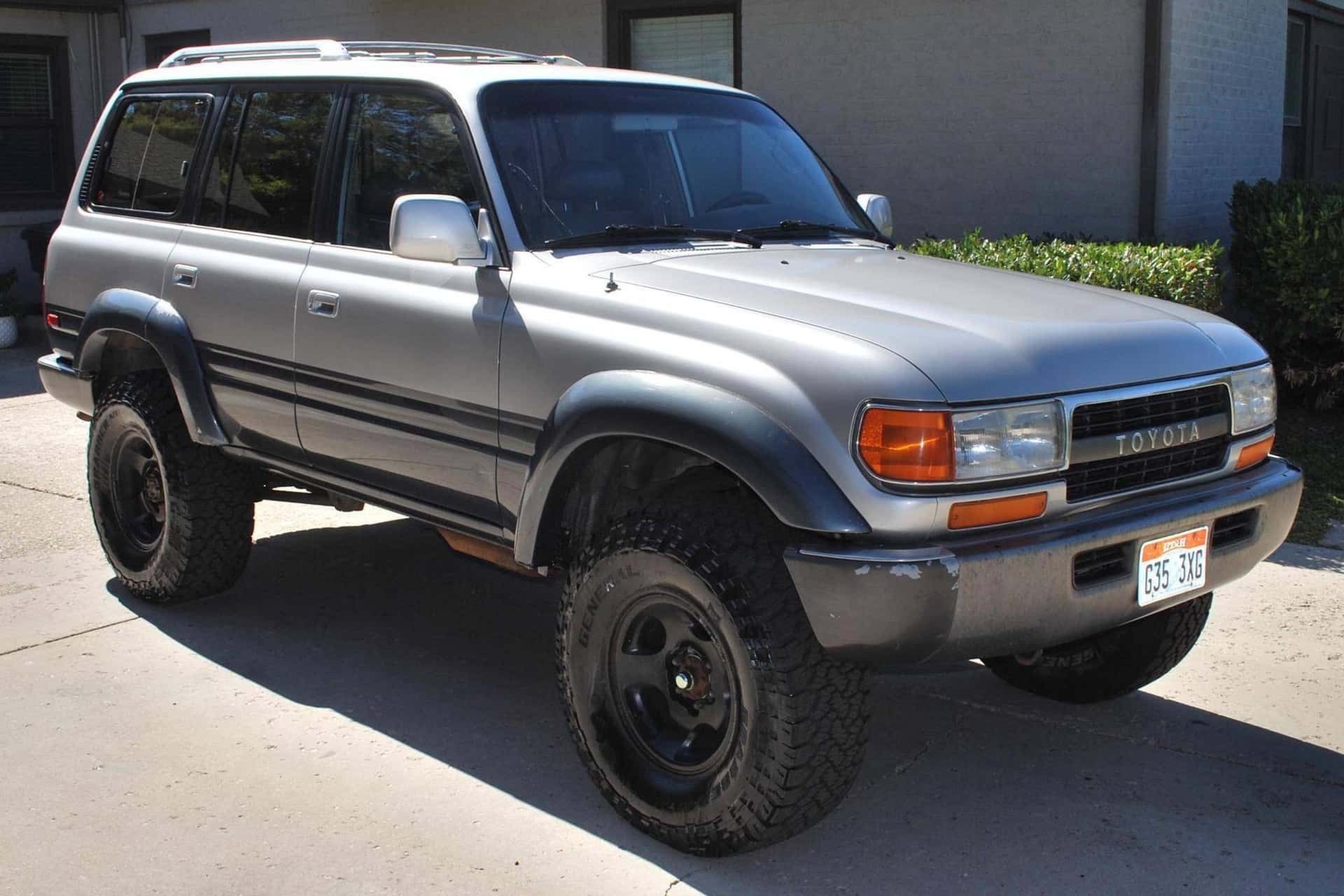1993 Toyota Land Cruiser sold for $9,000