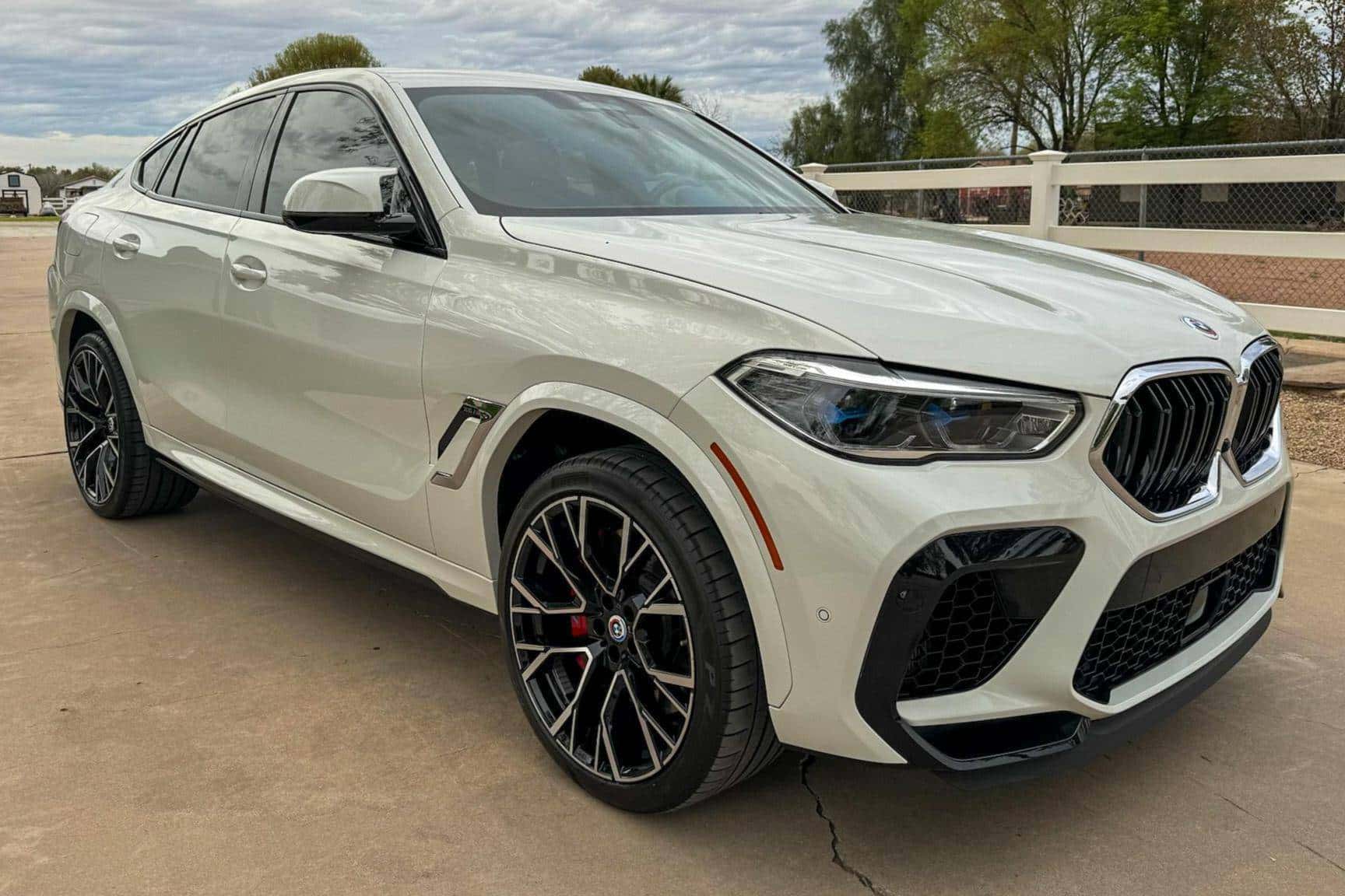 2022 BMW X6 sold for $77,500