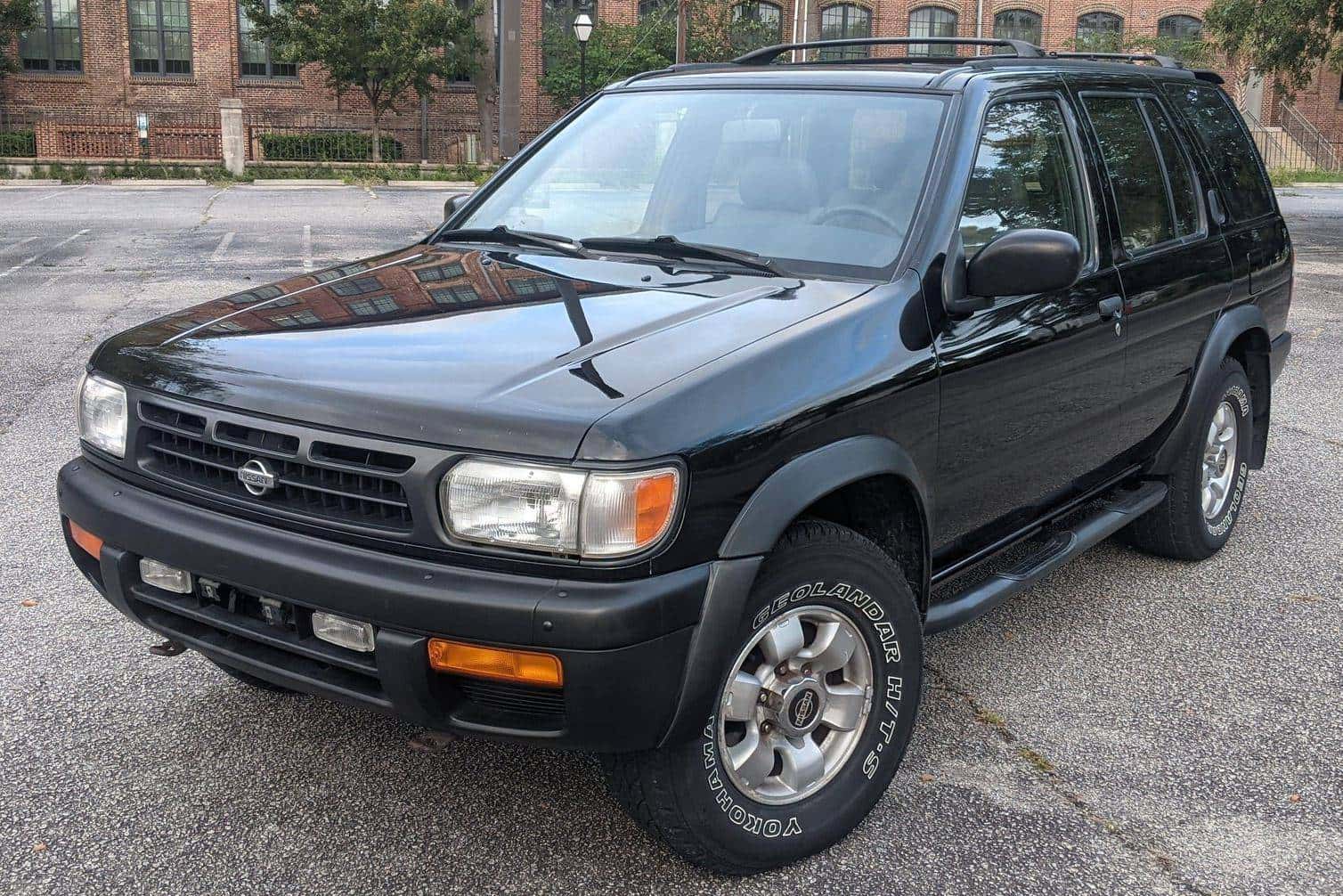 1998 Nissan Pathfinder sold for $5,700
