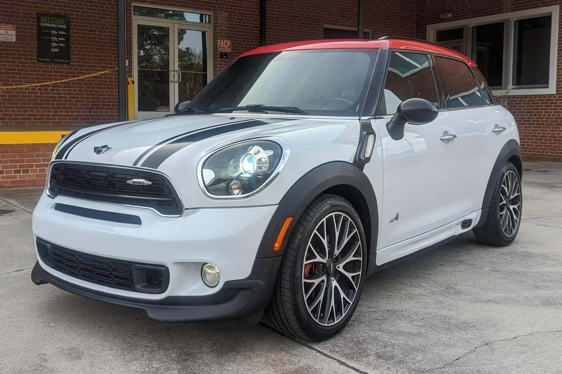 2016 MINI Cooper Countryman sold for $14,950