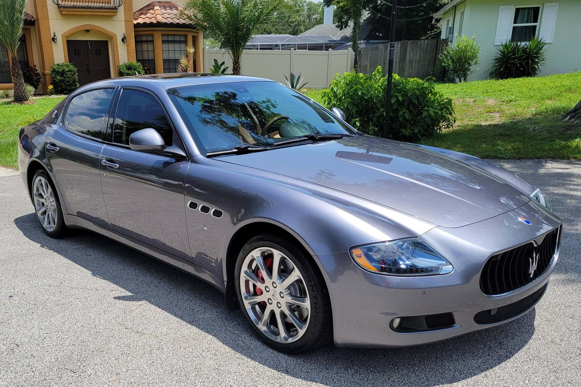 2011 Maserati Quattroporte sold for $25,500