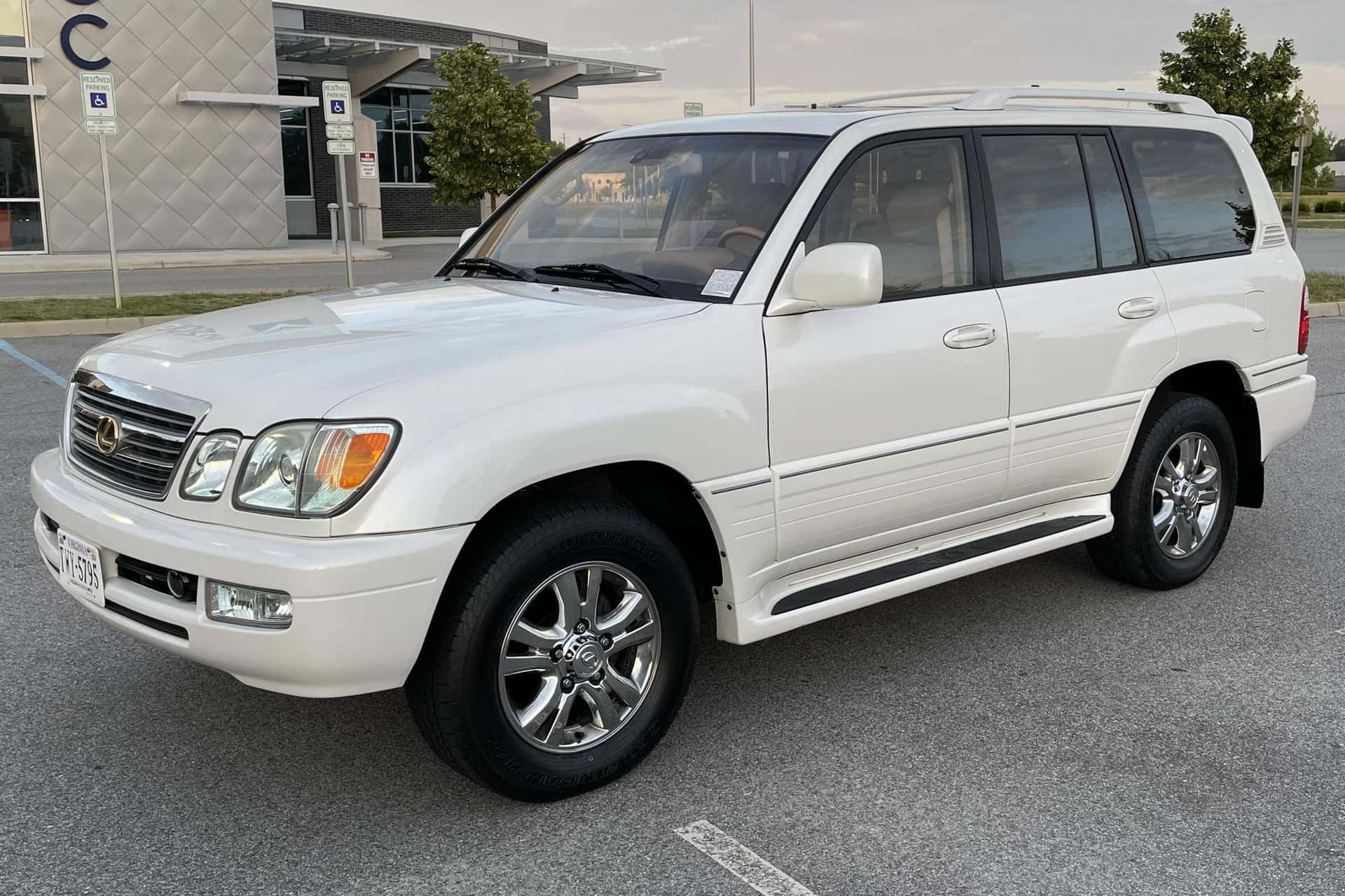 2003 Lexus LX sold for $40,000