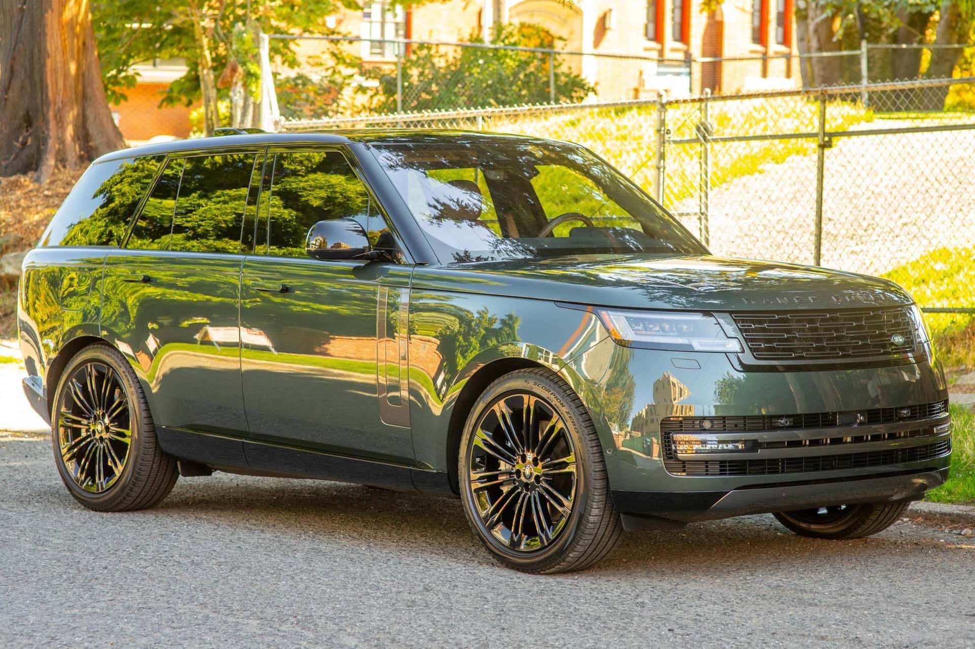 2023 Land Rover Range Rover sold for $118,000