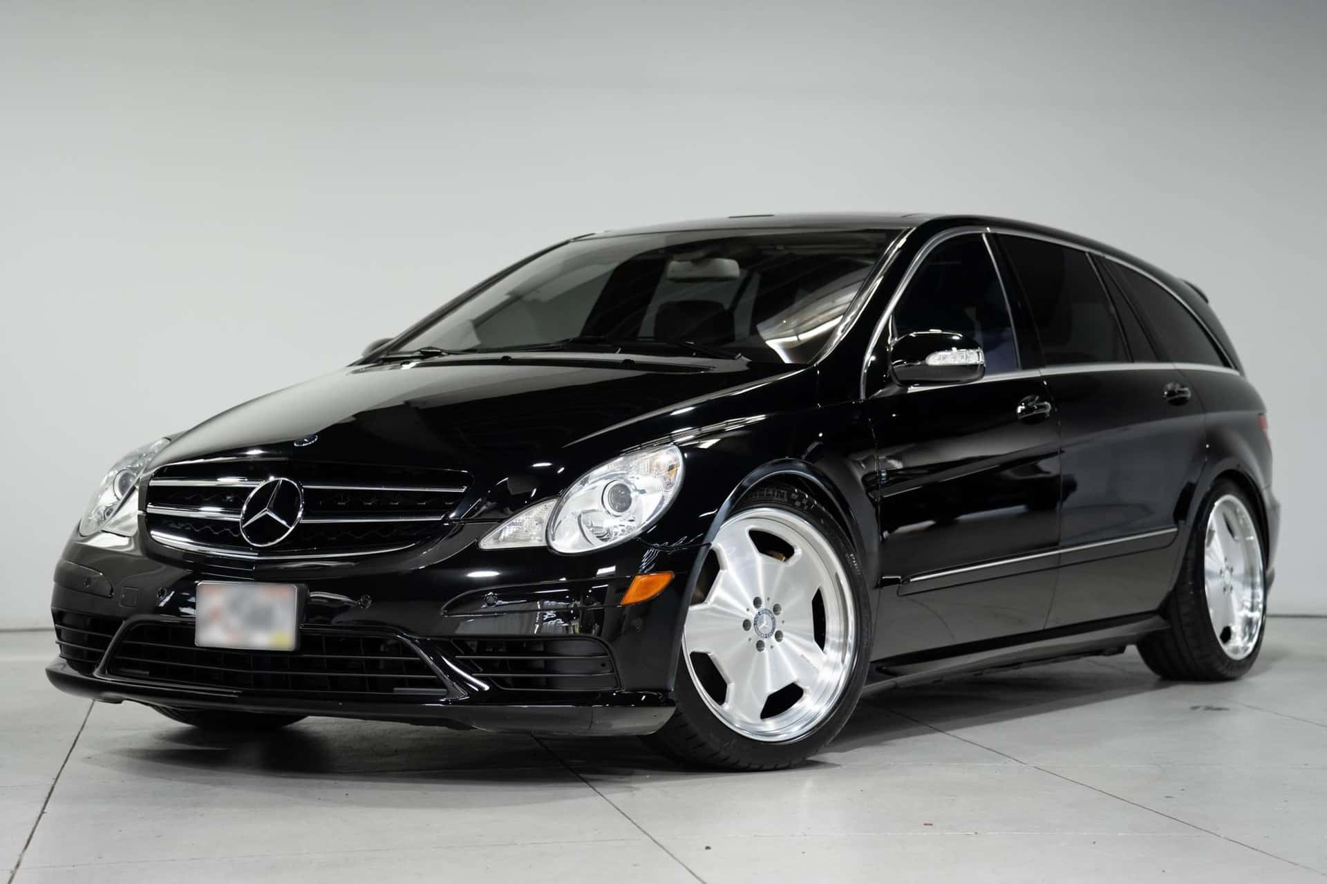 2007 Mercedes-Benz R-Class sold for $50,000