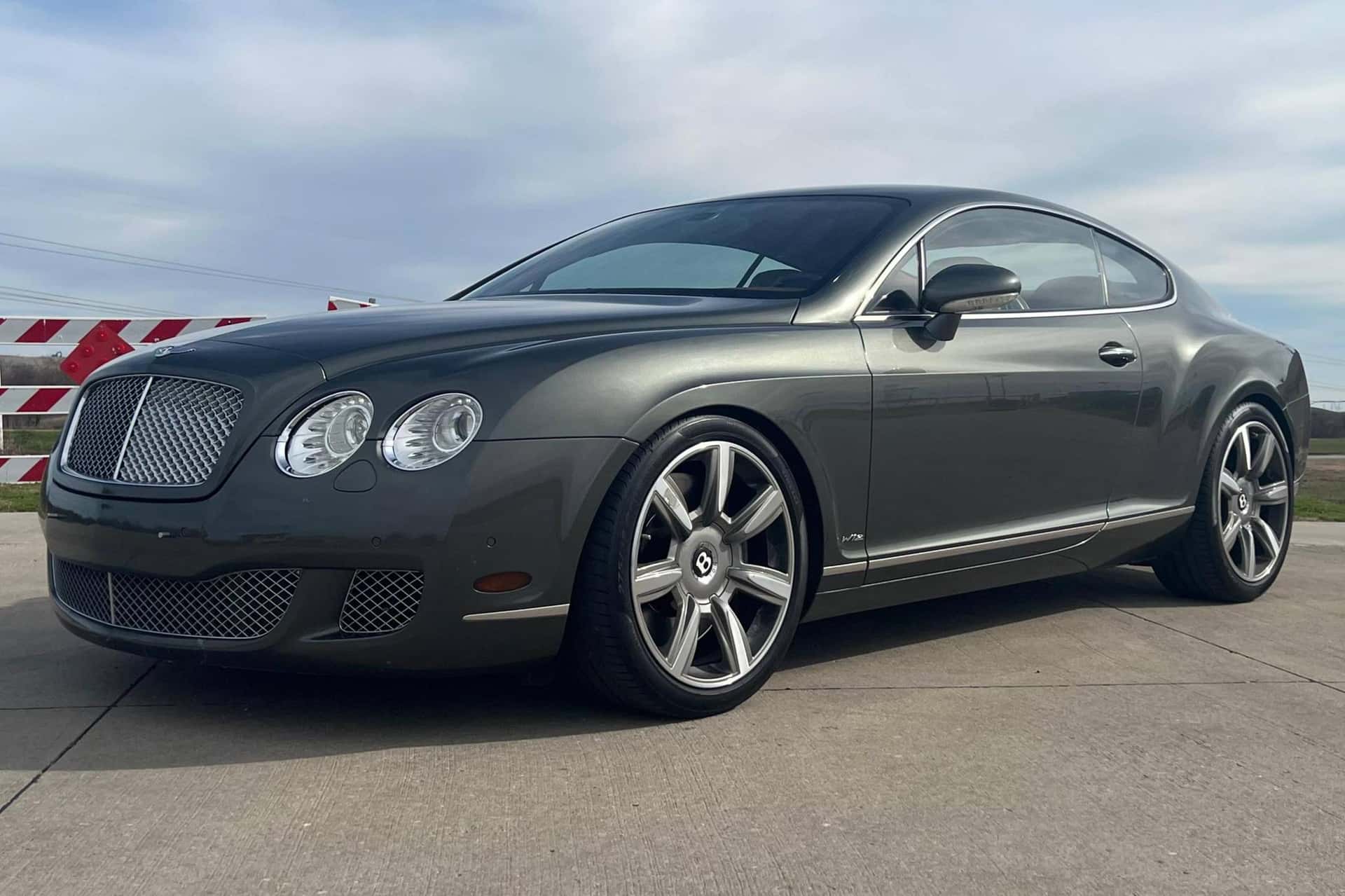 2009 Bentley Continental sold for $31,000