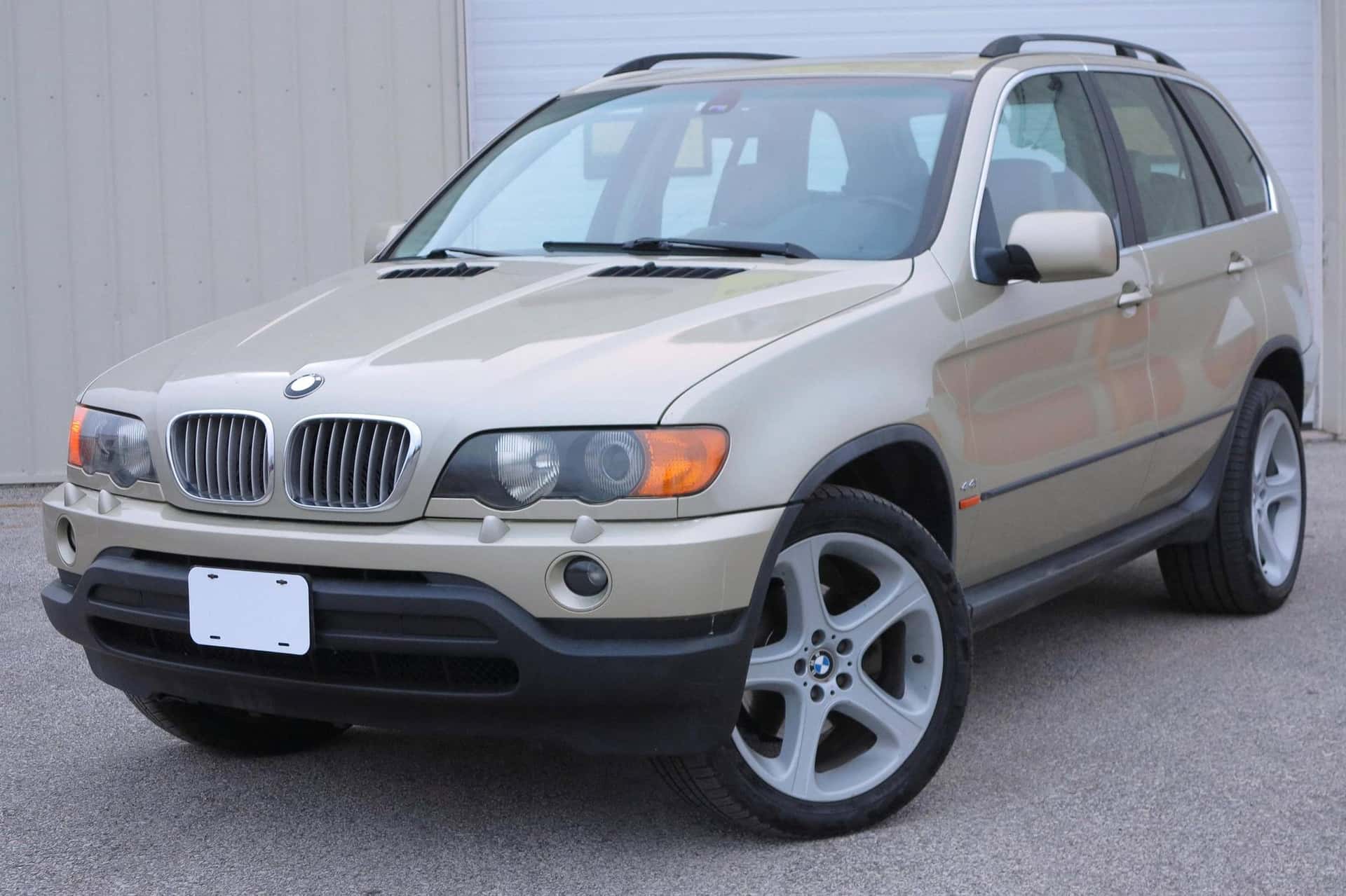 2000 BMW X5 sold for $4,000