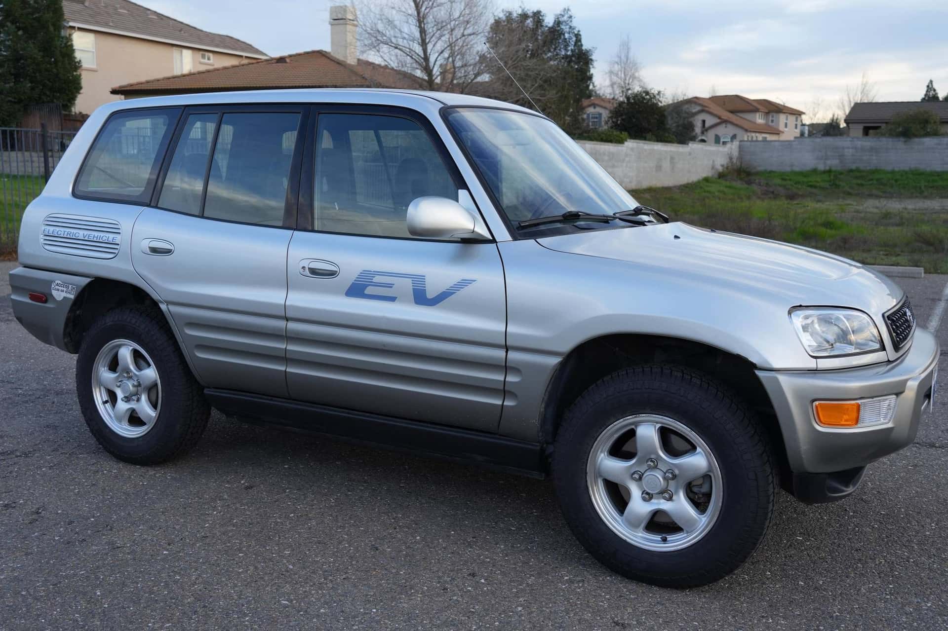 2002 Toyota RAV4 sold for $5,120
