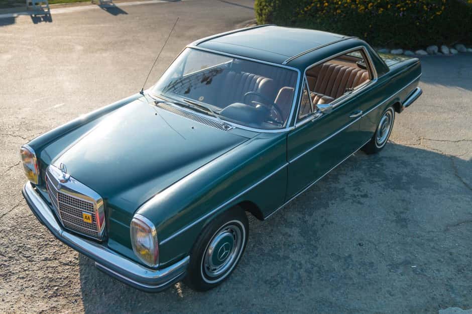 Mercedes-Benz W114/W115 classic car