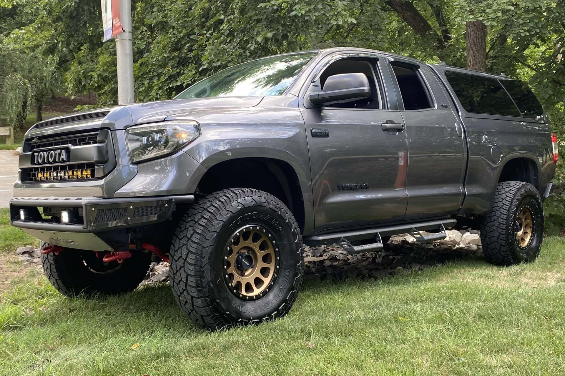 2017 Toyota Tundra sold for $35,250