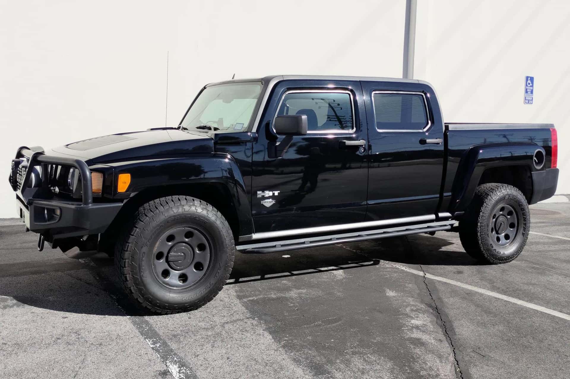 Hummer H3 classic car