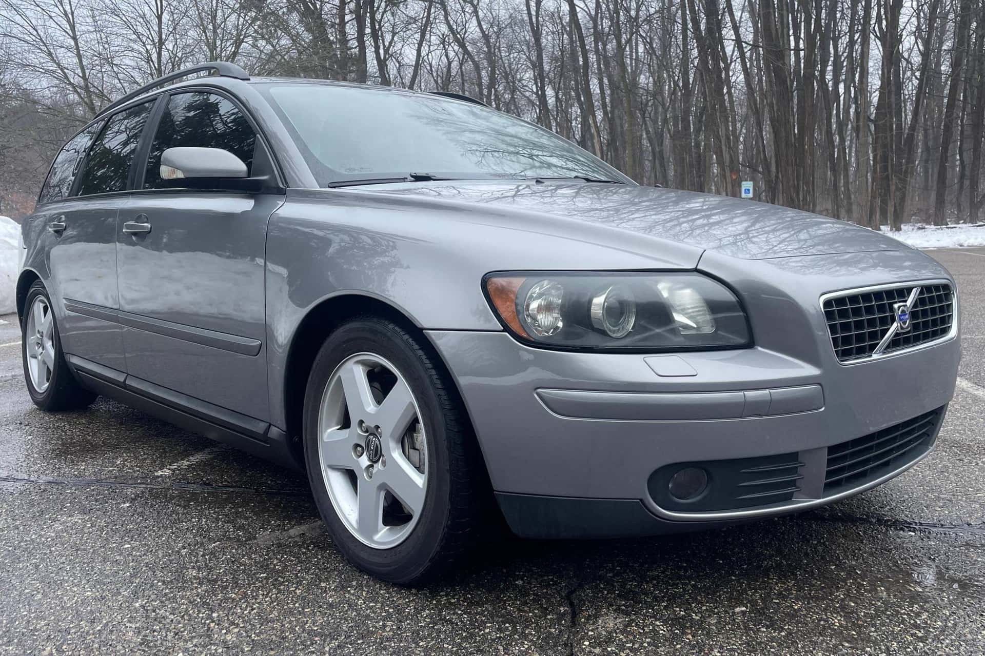 2006 Volvo V50 sold for $8,700
