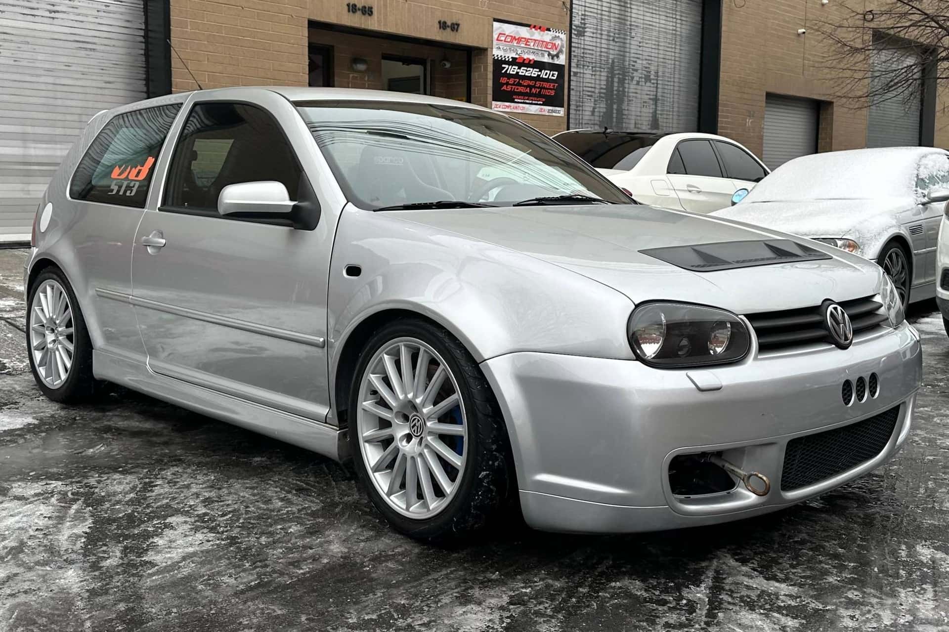 2004 Volkswagen Golf sold for $10,250