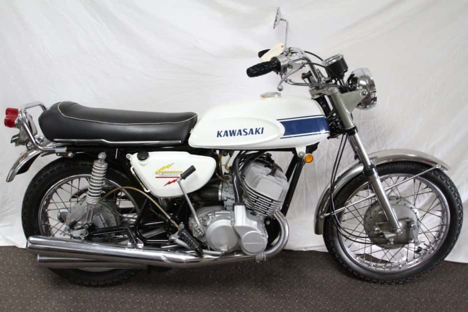 Kawasaki H1 classic car
