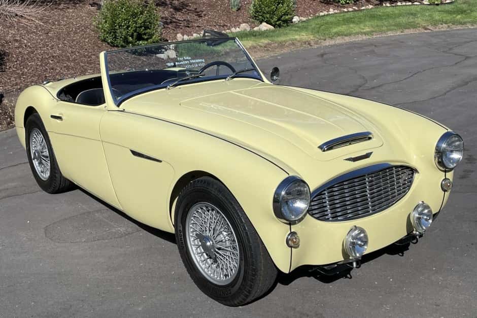 Austin-Healey 100 classic car