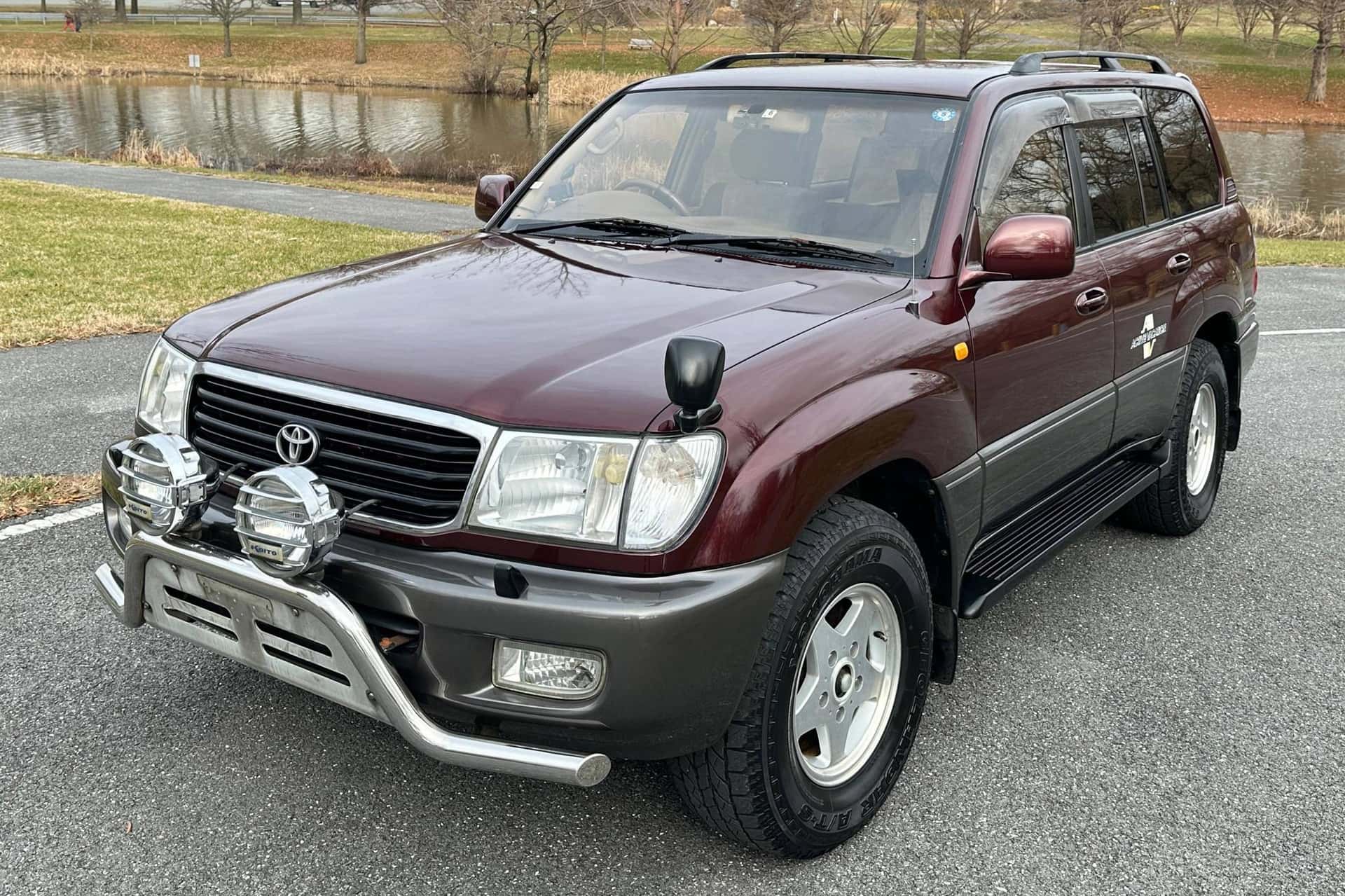 1998 Toyota Land Cruiser sold for $19,000
