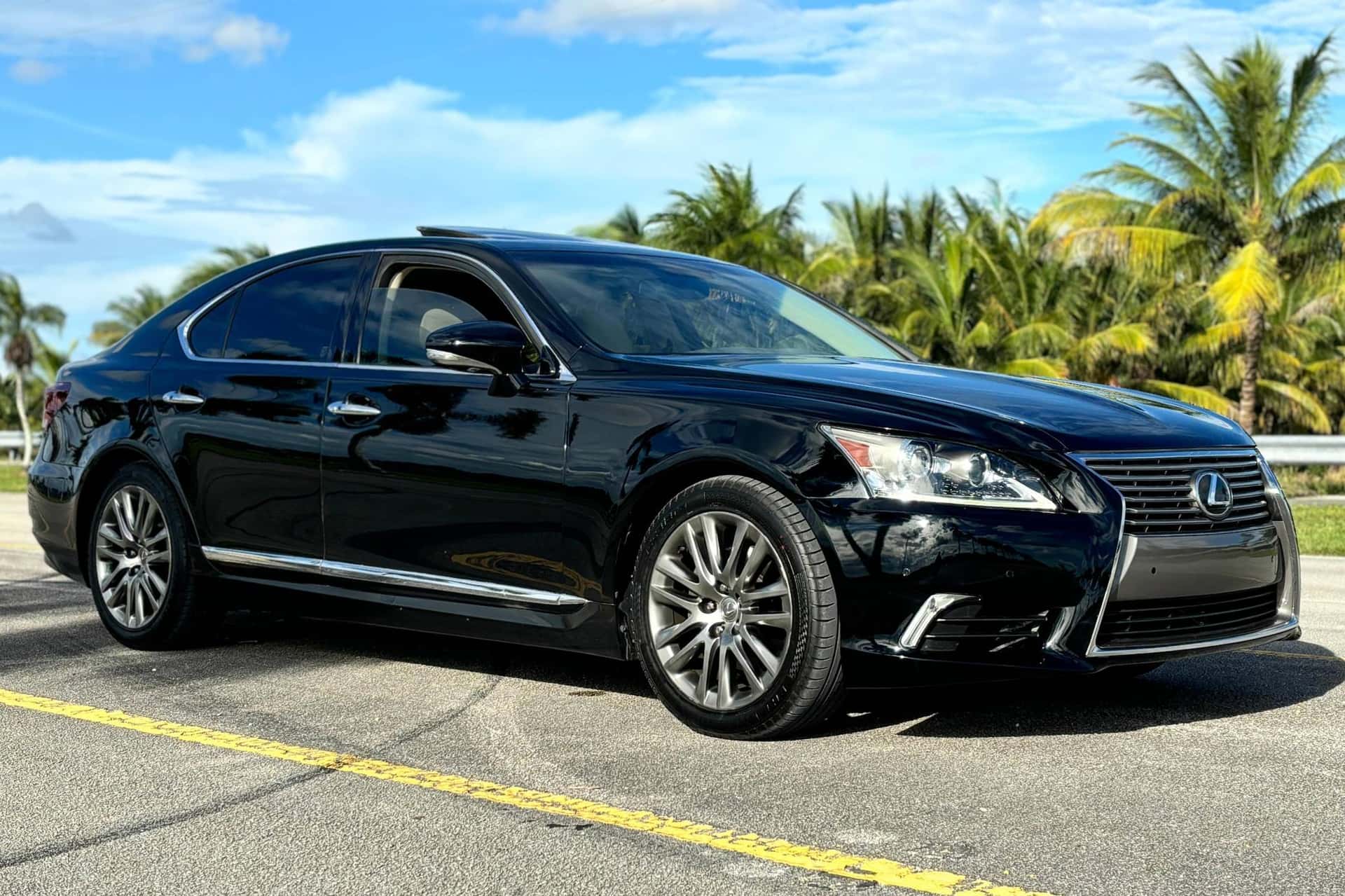 2017 Lexus LS sold for $17,358