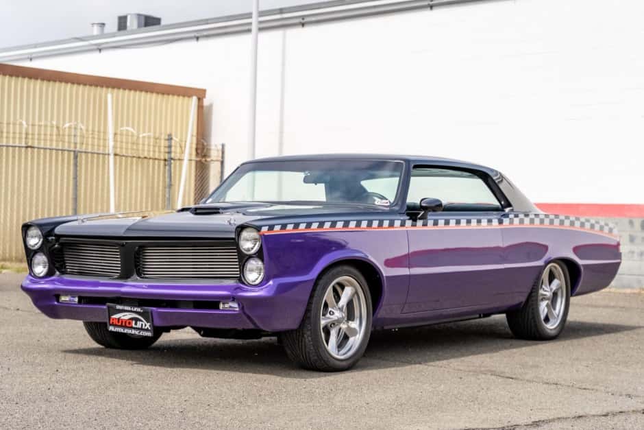 Pontiac Tempest classic car