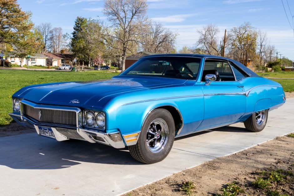 1970 Buick Riviera sold for $11,177
