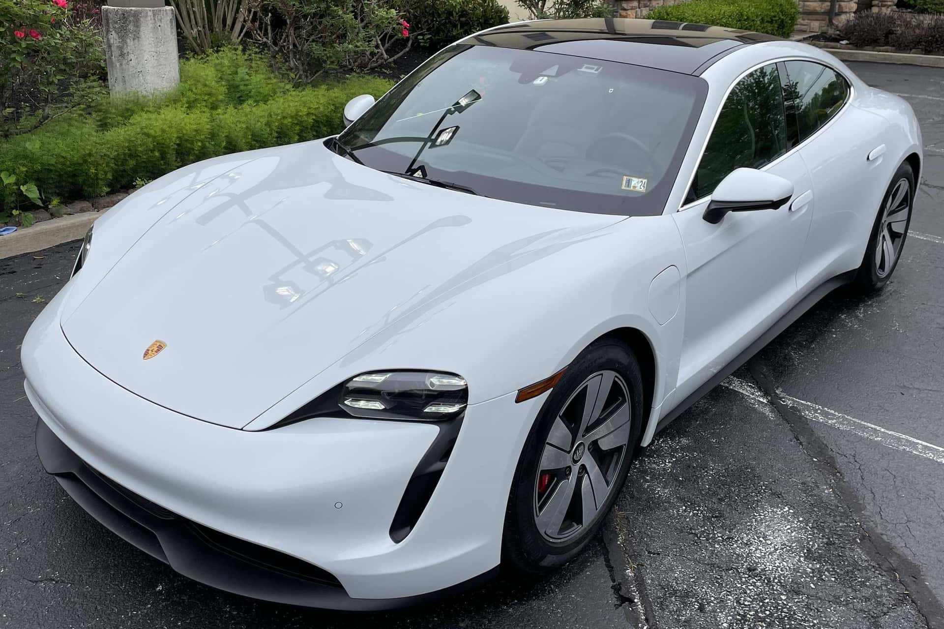 2022 Porsche Taycan sold for $89,569