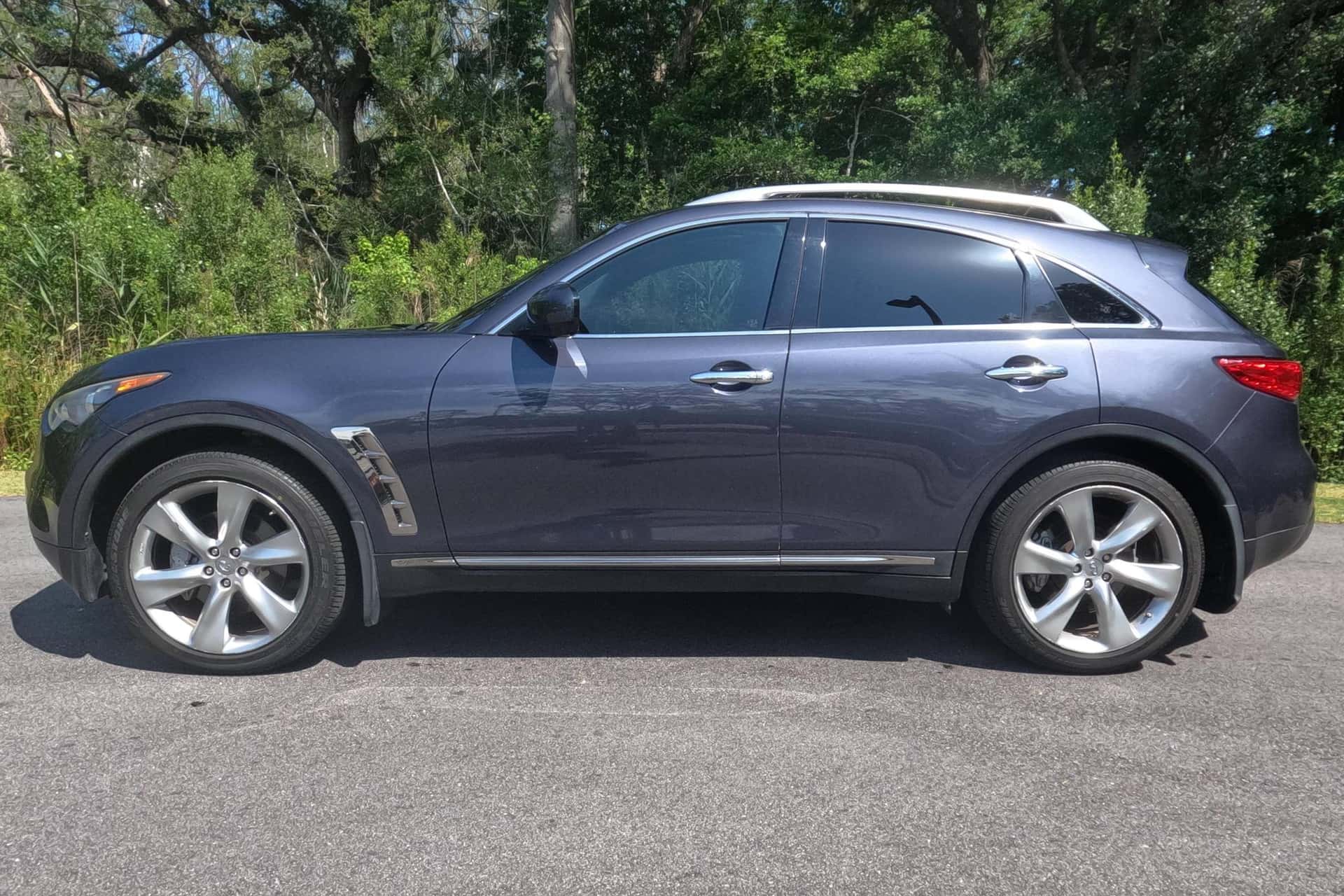 2009 Infiniti FX50 sold for $24,250