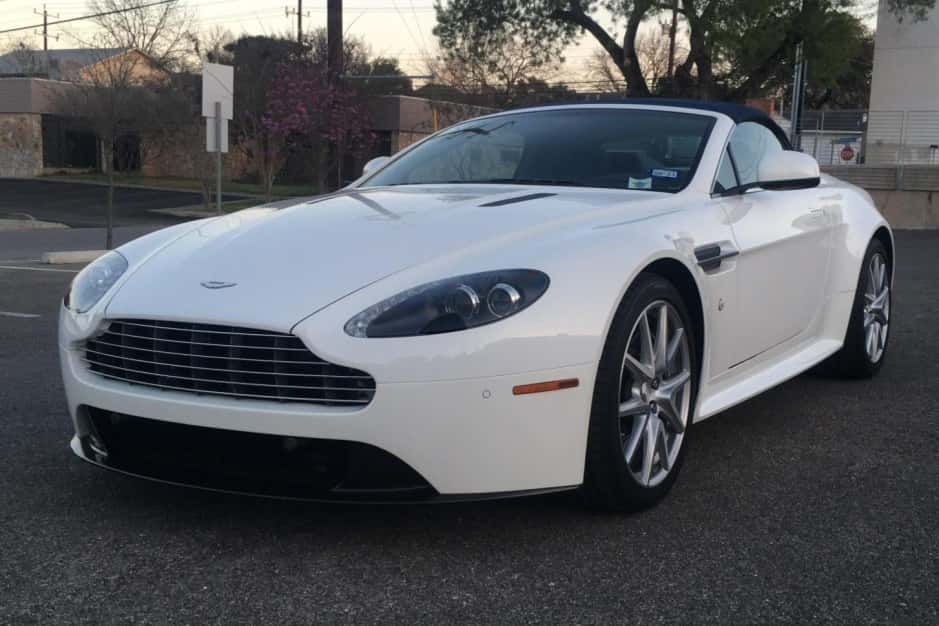 Aston Martin V8 Vantage classic car