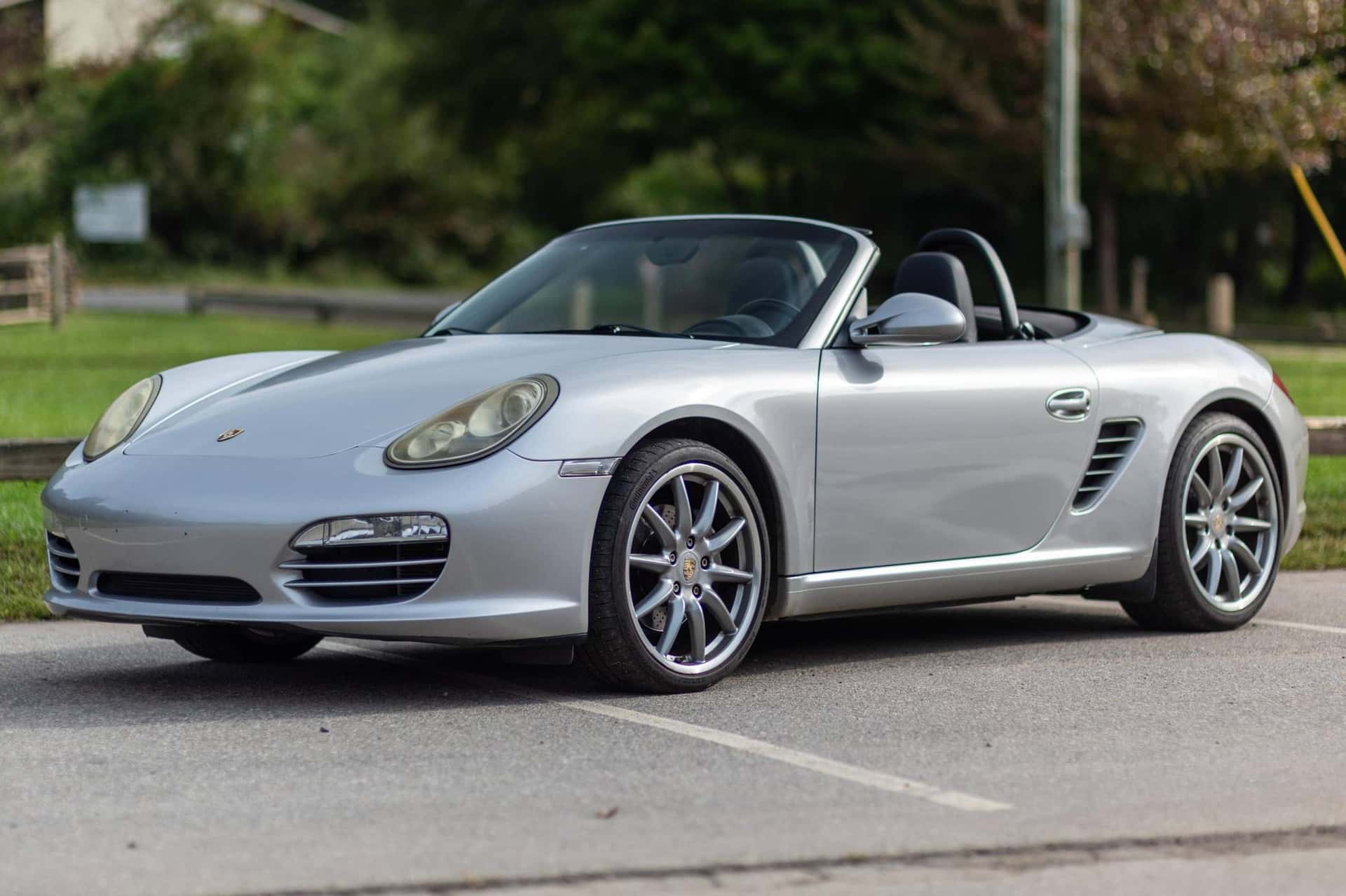 2009 Porsche 987 Boxster sold for $17,750