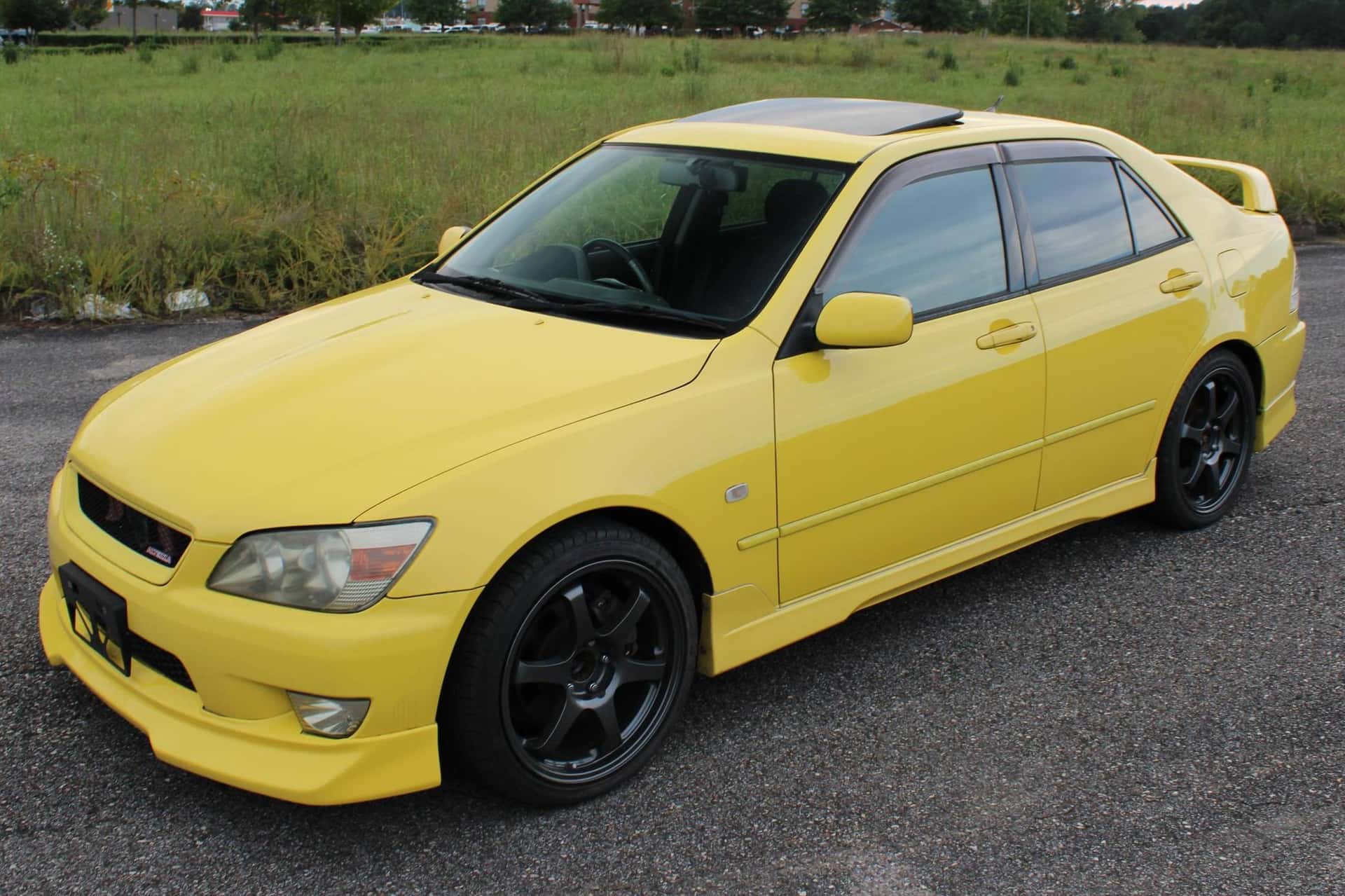 1999 Toyota Altezza sold for $13,300