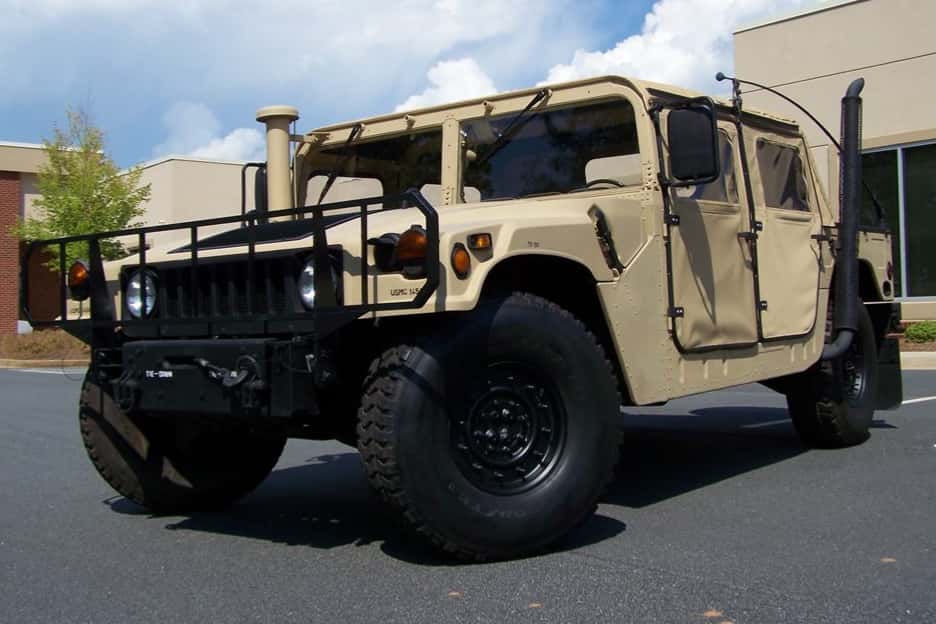 Hummer HMMWV classic car