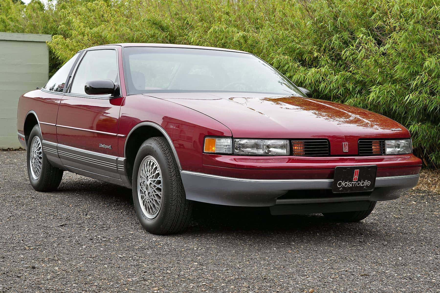 1990 Oldsmobile Cutlass Supreme sold for $8,000