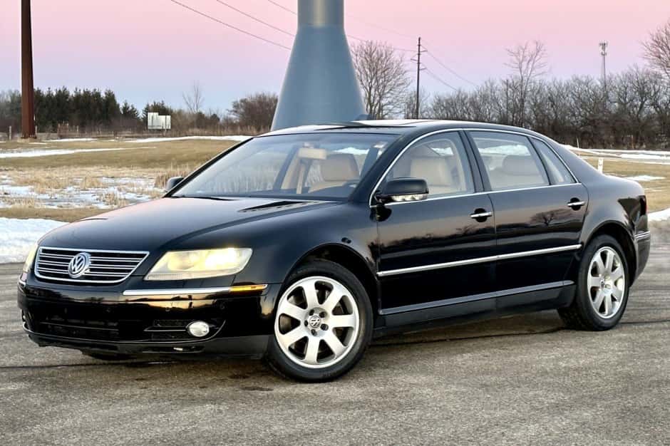 Volkswagen Phaeton classic car