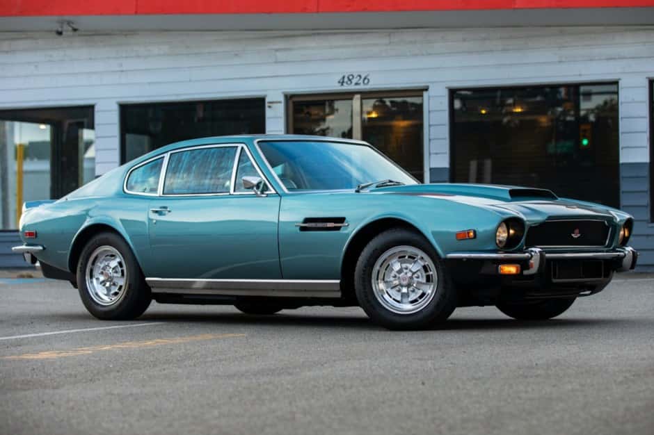 1976 Aston Martin V8 (1977-1989) sold for $151,000