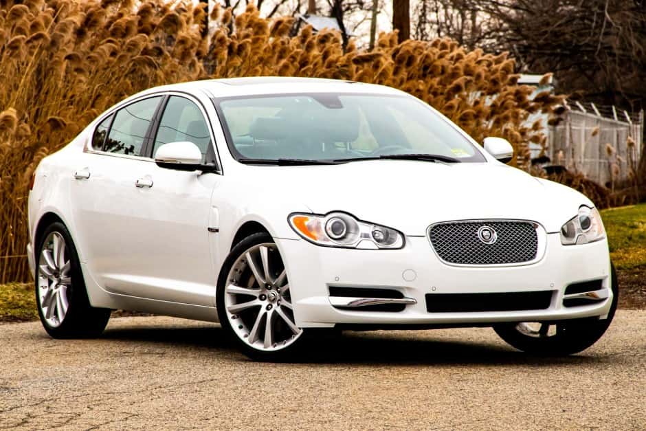 2011 Jaguar XF sold for $28,900