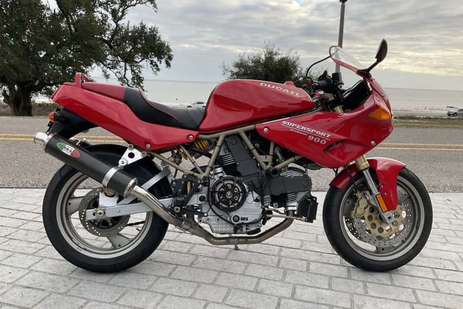1996 Ducati 750, 800, 900, & 1000 Supersport (1988-2007) sold for $10,600