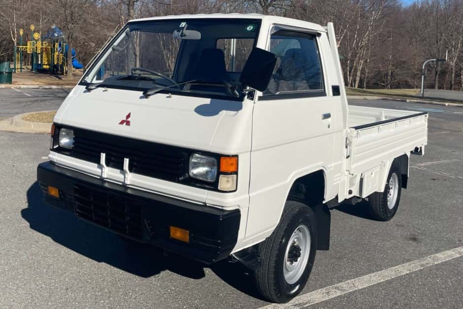 1991 Mitsubishi Delica sold for $12,000