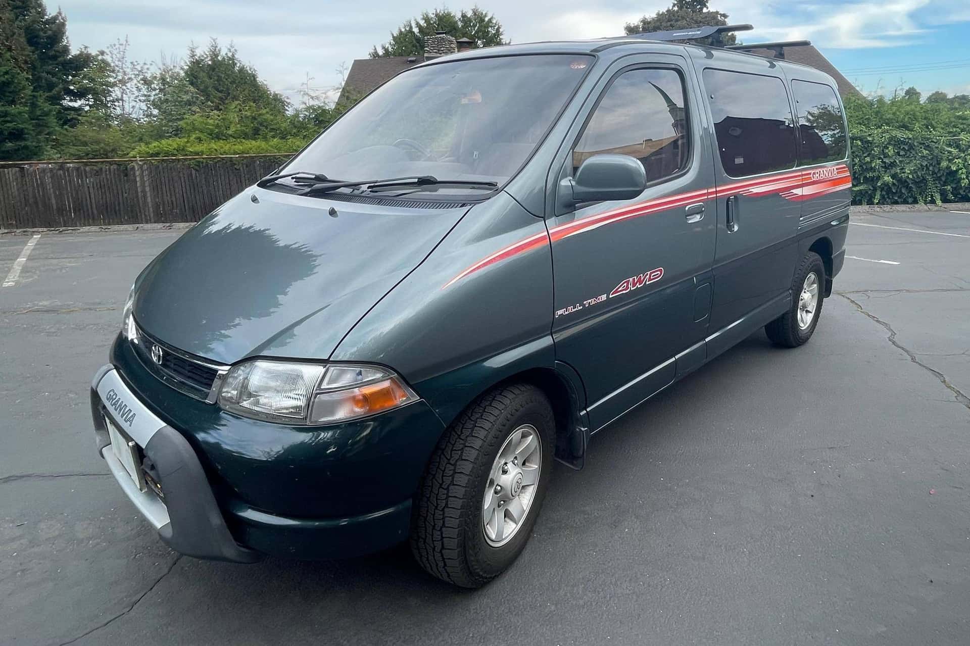 1995 Toyota Granvia sold for $8,500