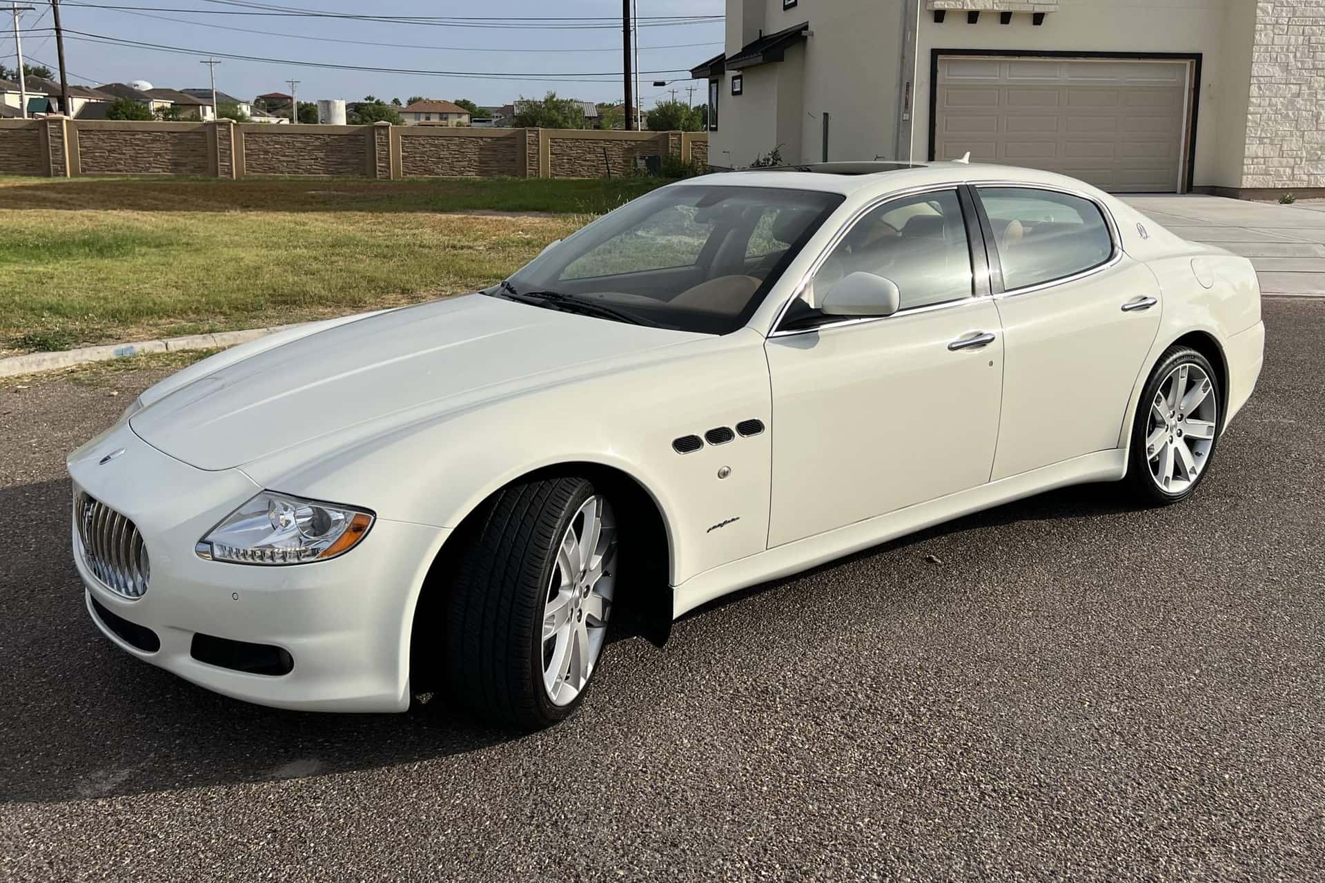 2010 Maserati Quattroporte sold for $22,500