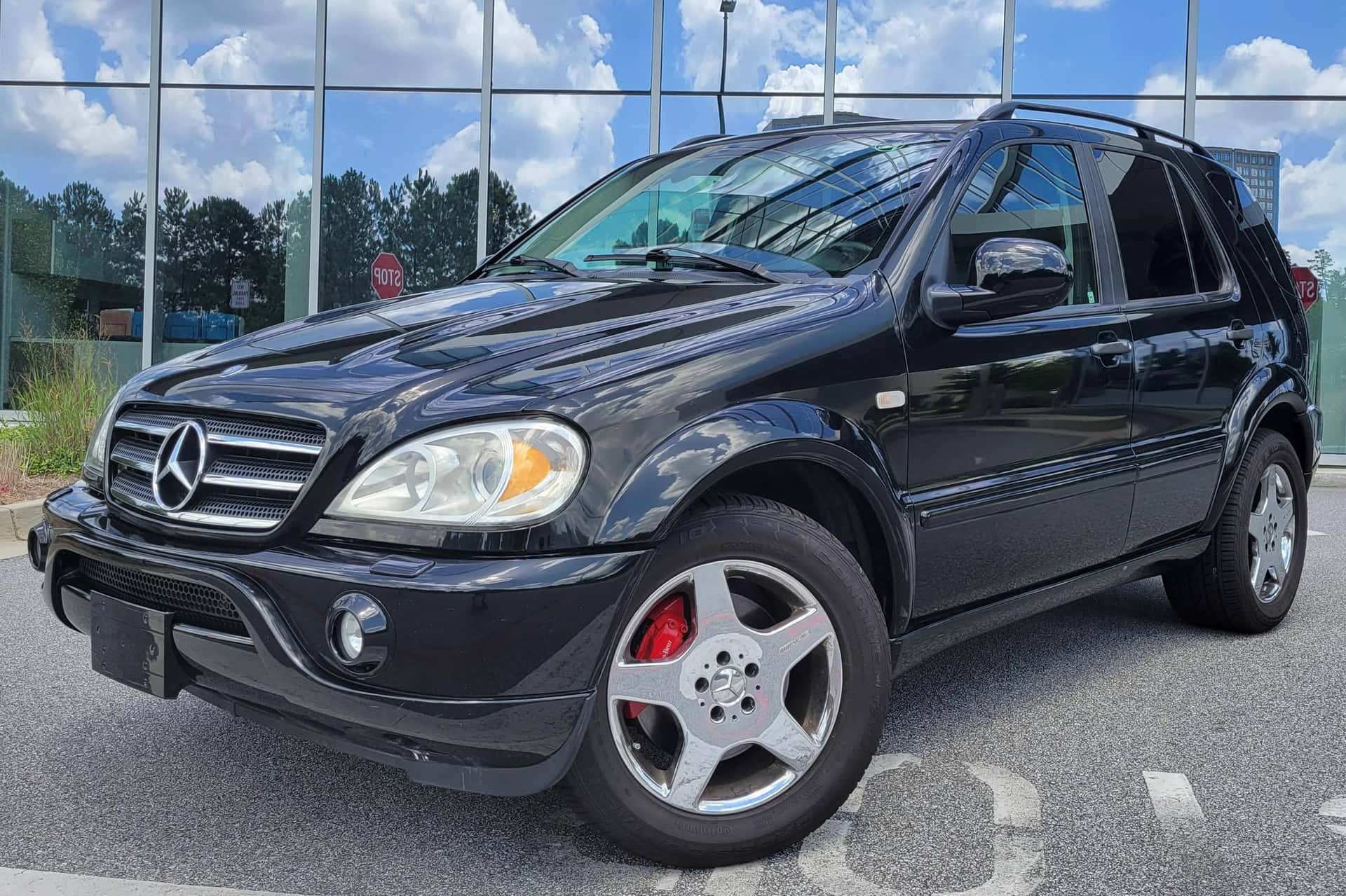 2000 Mercedes-Benz ML AMG sold for $11,900