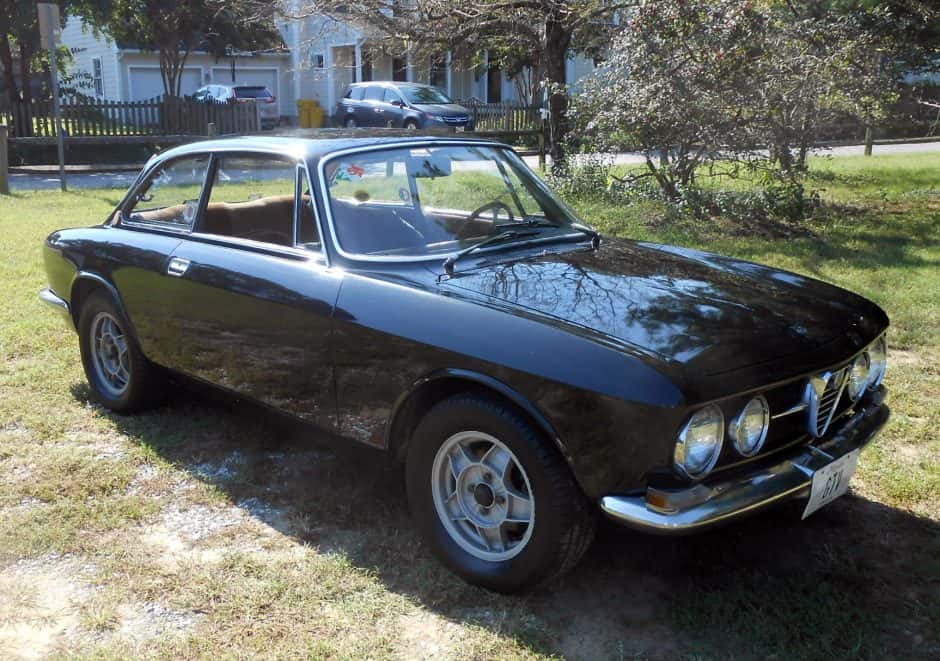 1967 Alfa Romeo 105/115 Series Coupe sold for $20,000