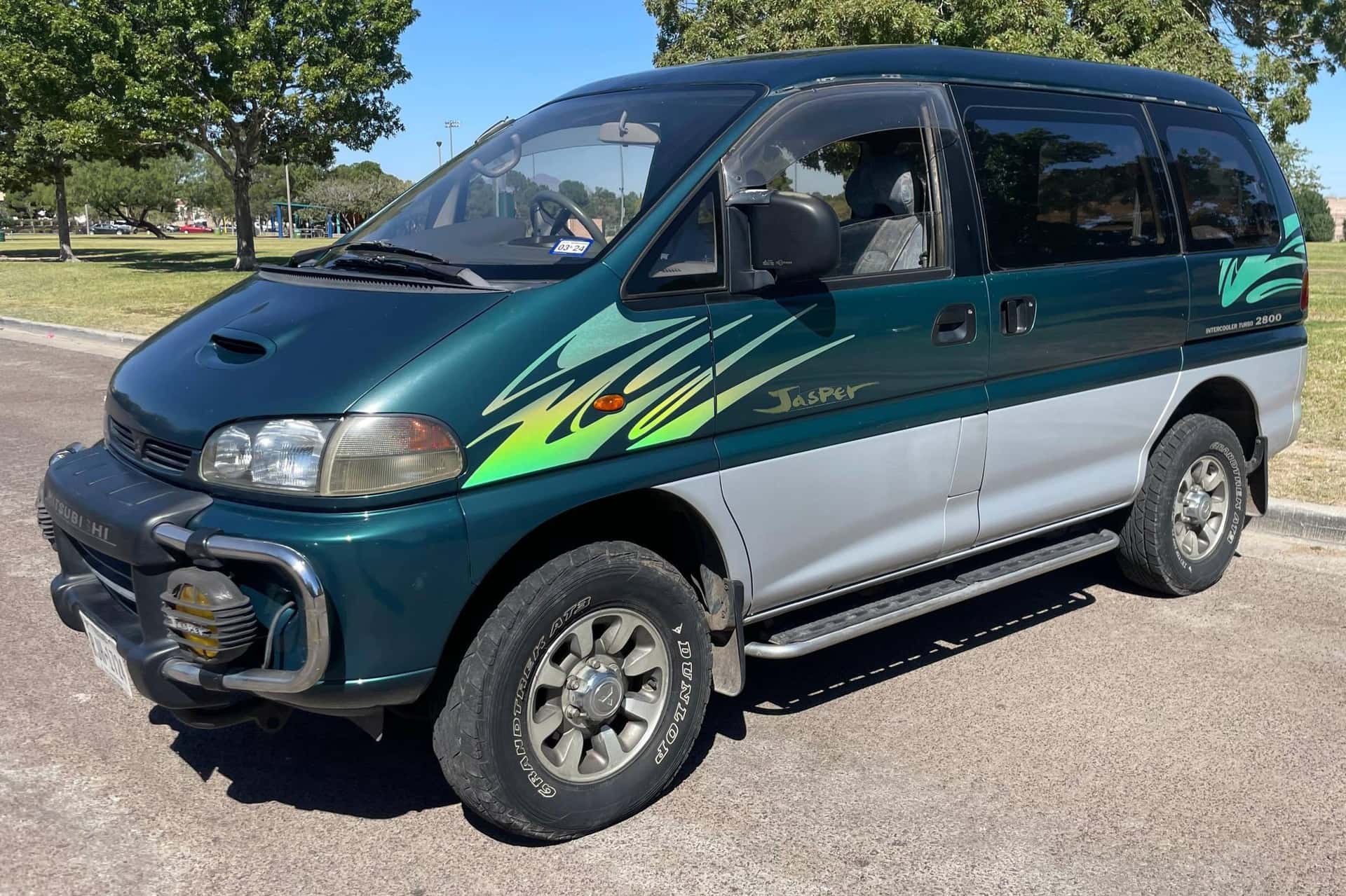 1996 Mitsubishi Delica sold for $6,400
