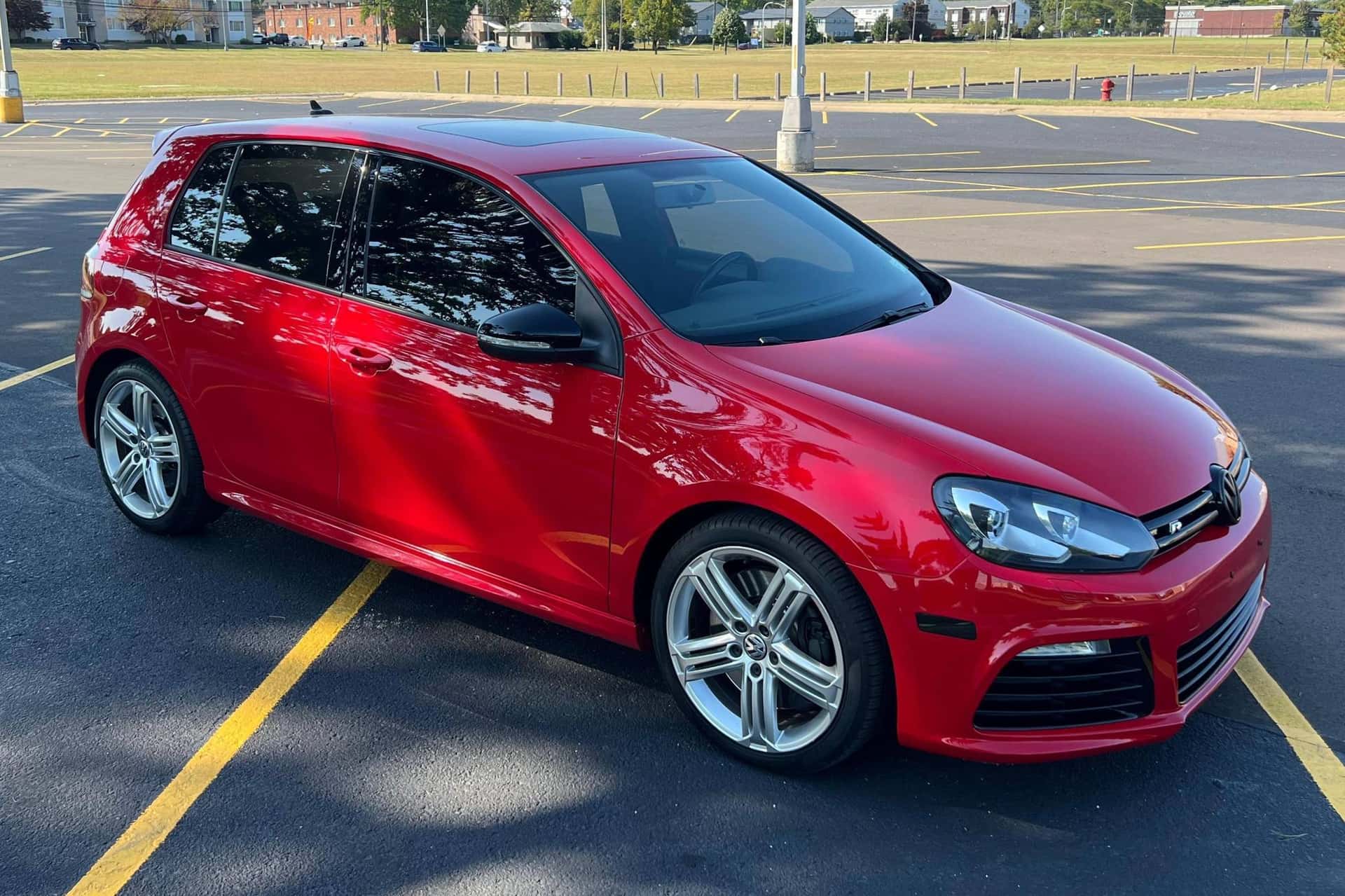 2013 Volkswagen Golf R sold for $13,600