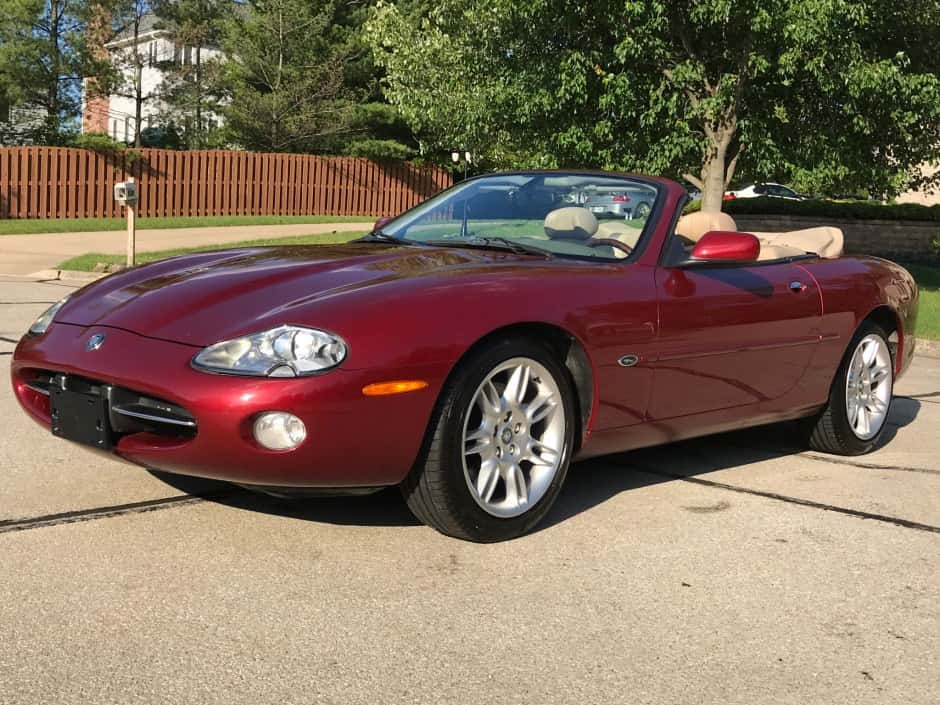2001 Jaguar XK8 sold for $9,200