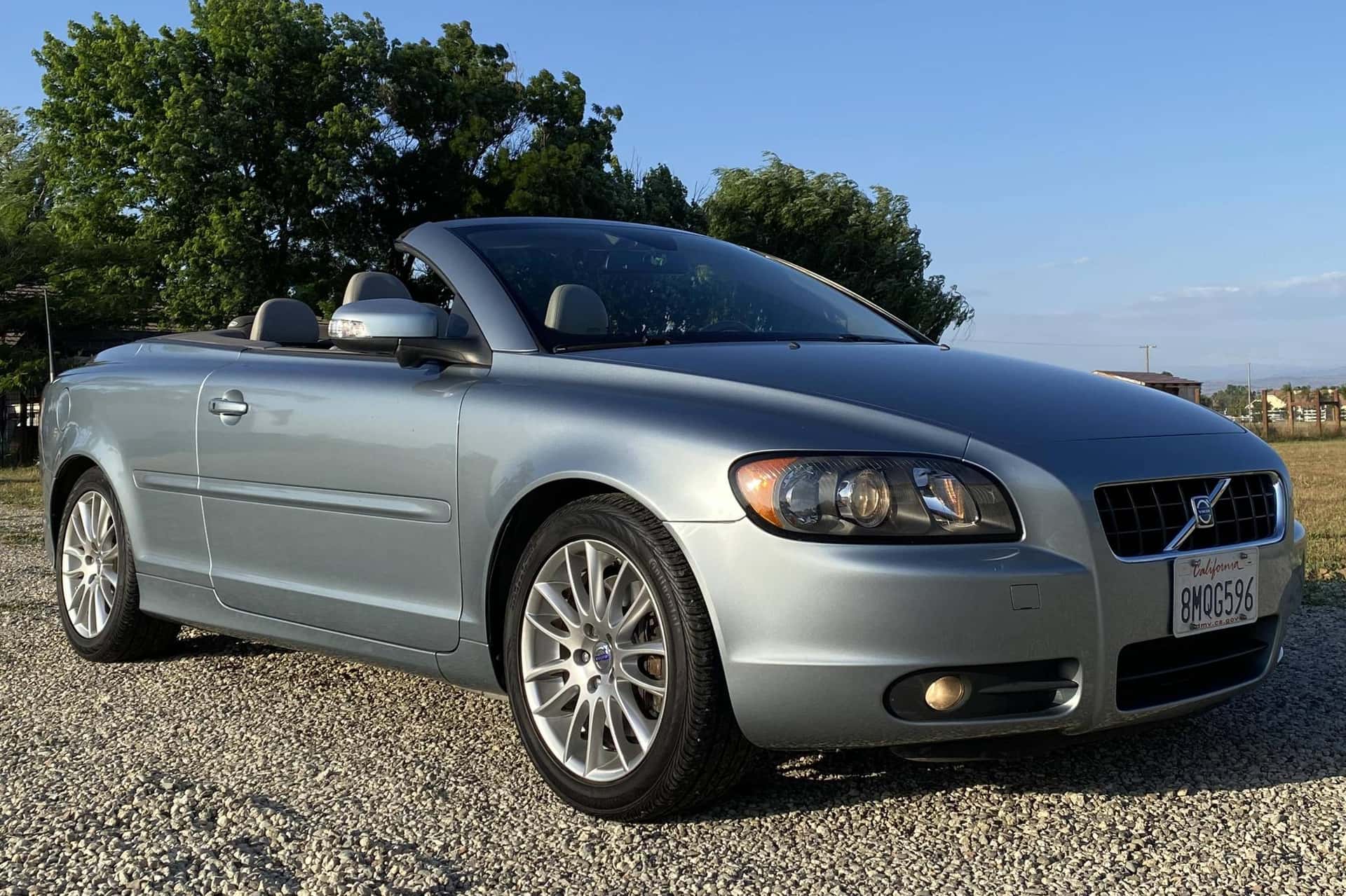 2008 Volvo C70 sold for $7,600